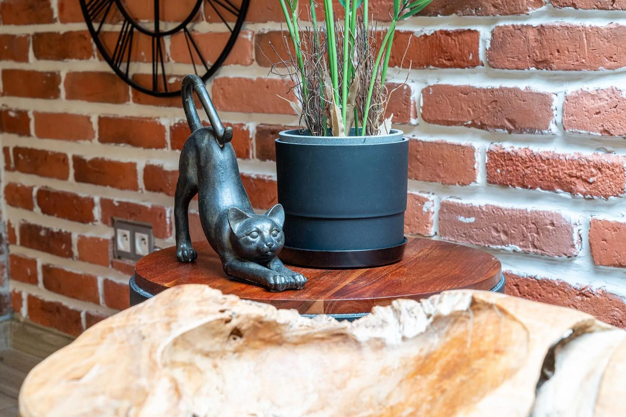 Decorative detail in Art & Garden Residence