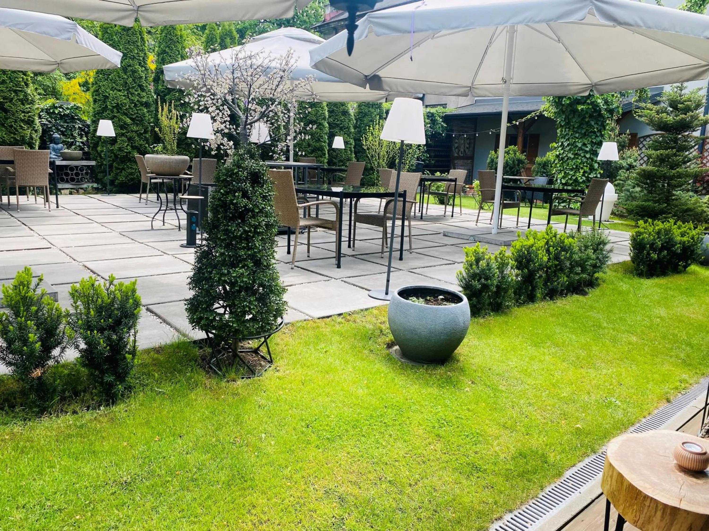 Garden in Art & Garden Residence