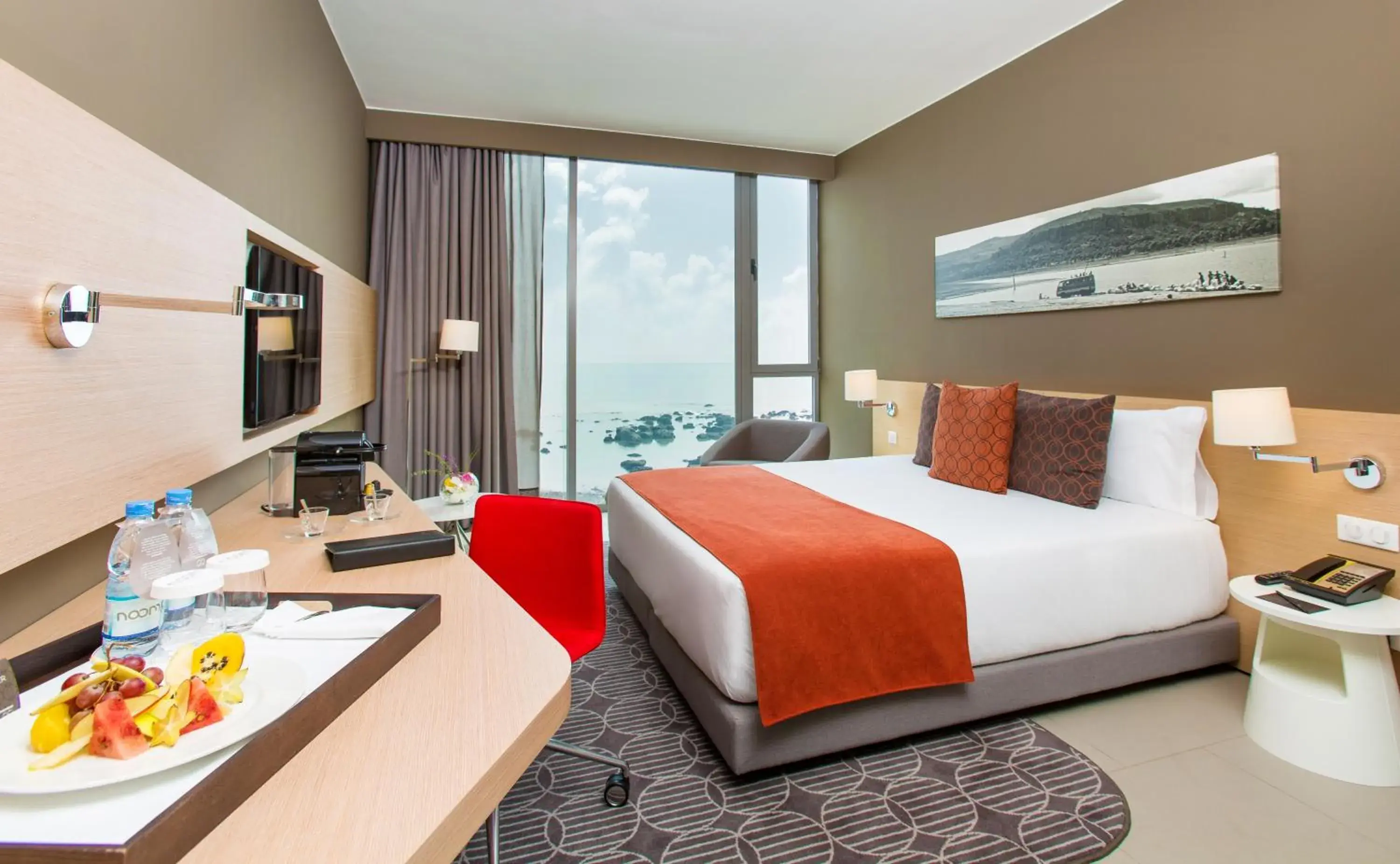 Executive Double Room with Sea View in Noom Hotel Conakry Executive Double Room with Sea View in Noom Hotel Conakry