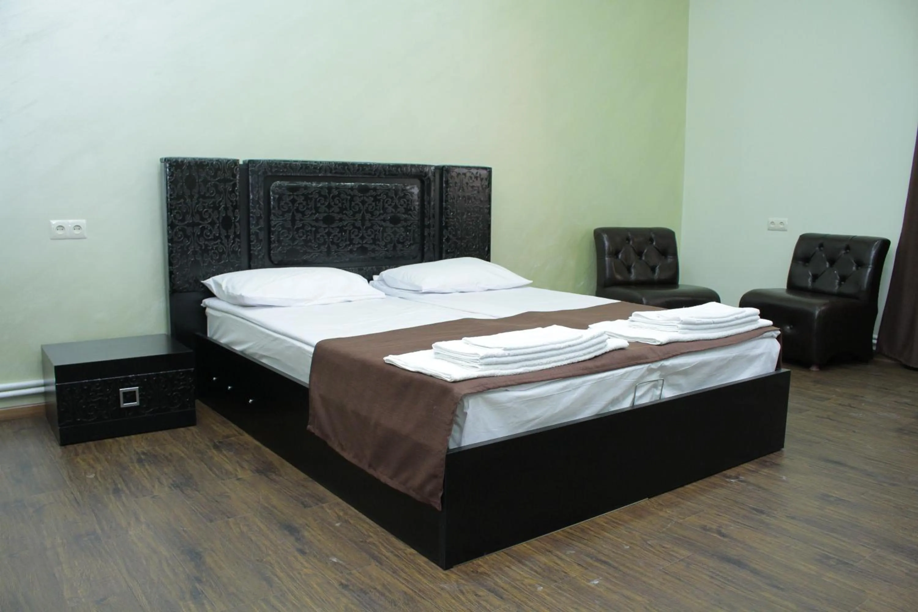 Photo of the whole room, Bed in Best View Hotel