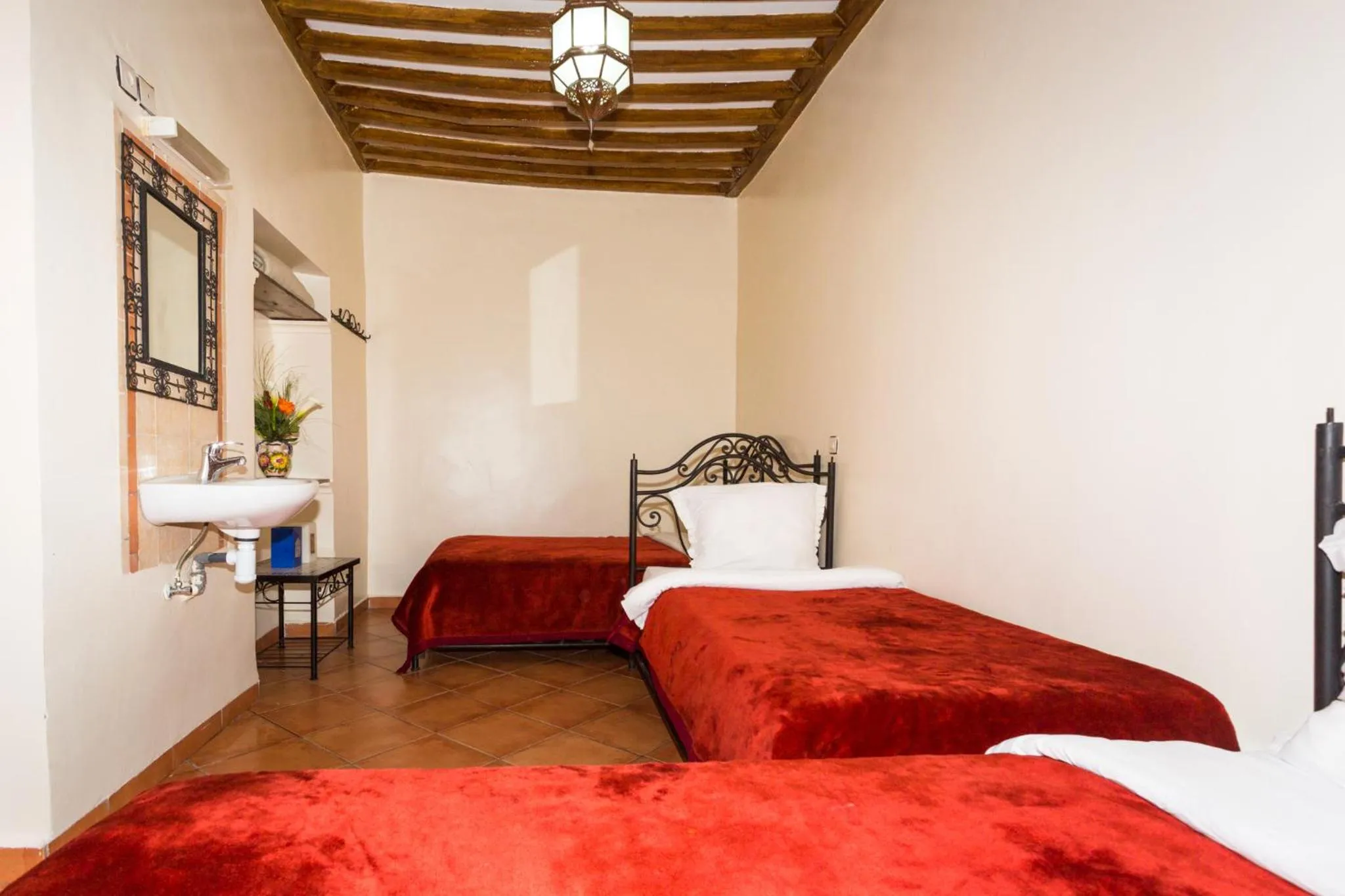 Photo of the whole room, Bed in Hotel Atlas