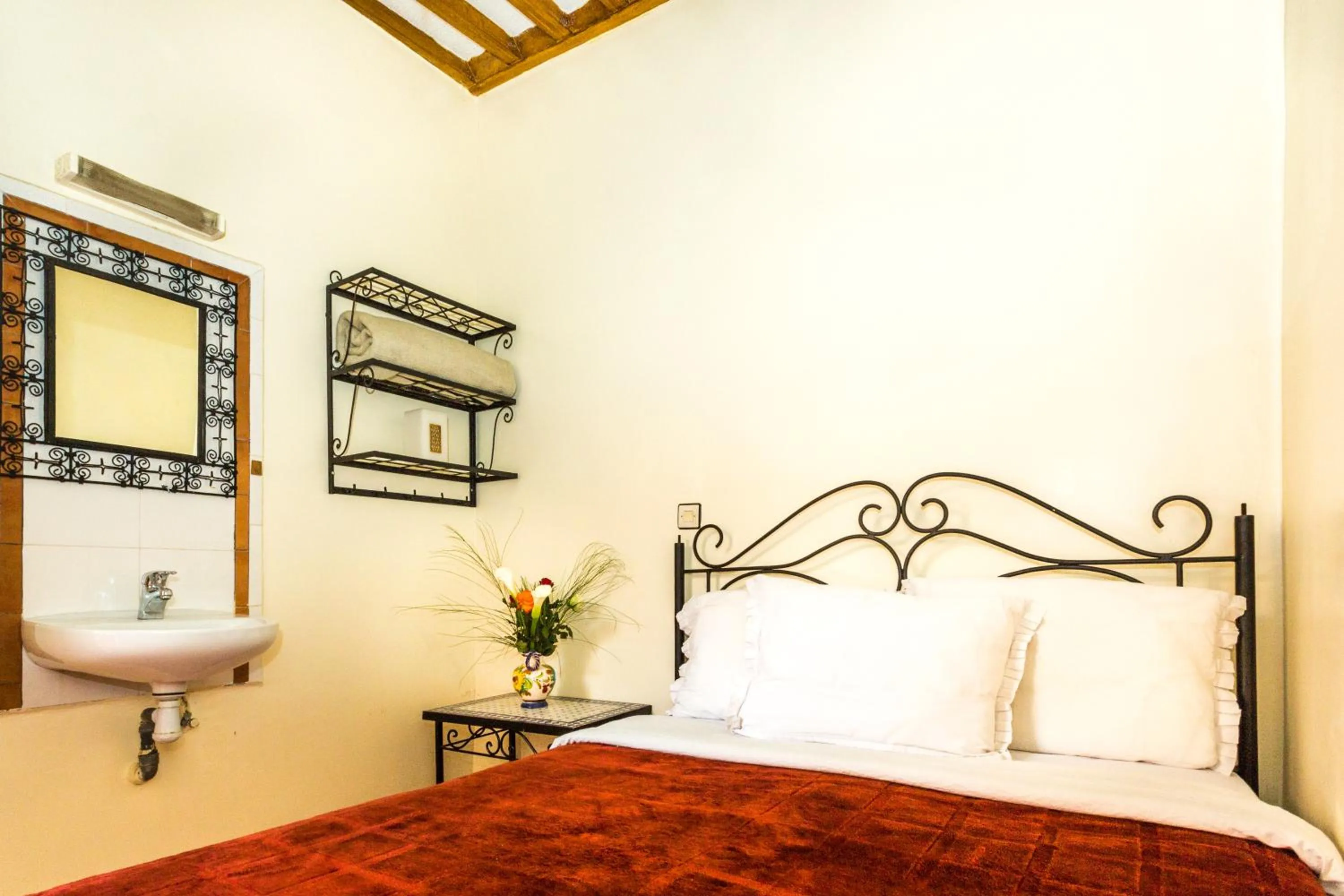 Photo of the whole room, Bed in Hotel Atlas