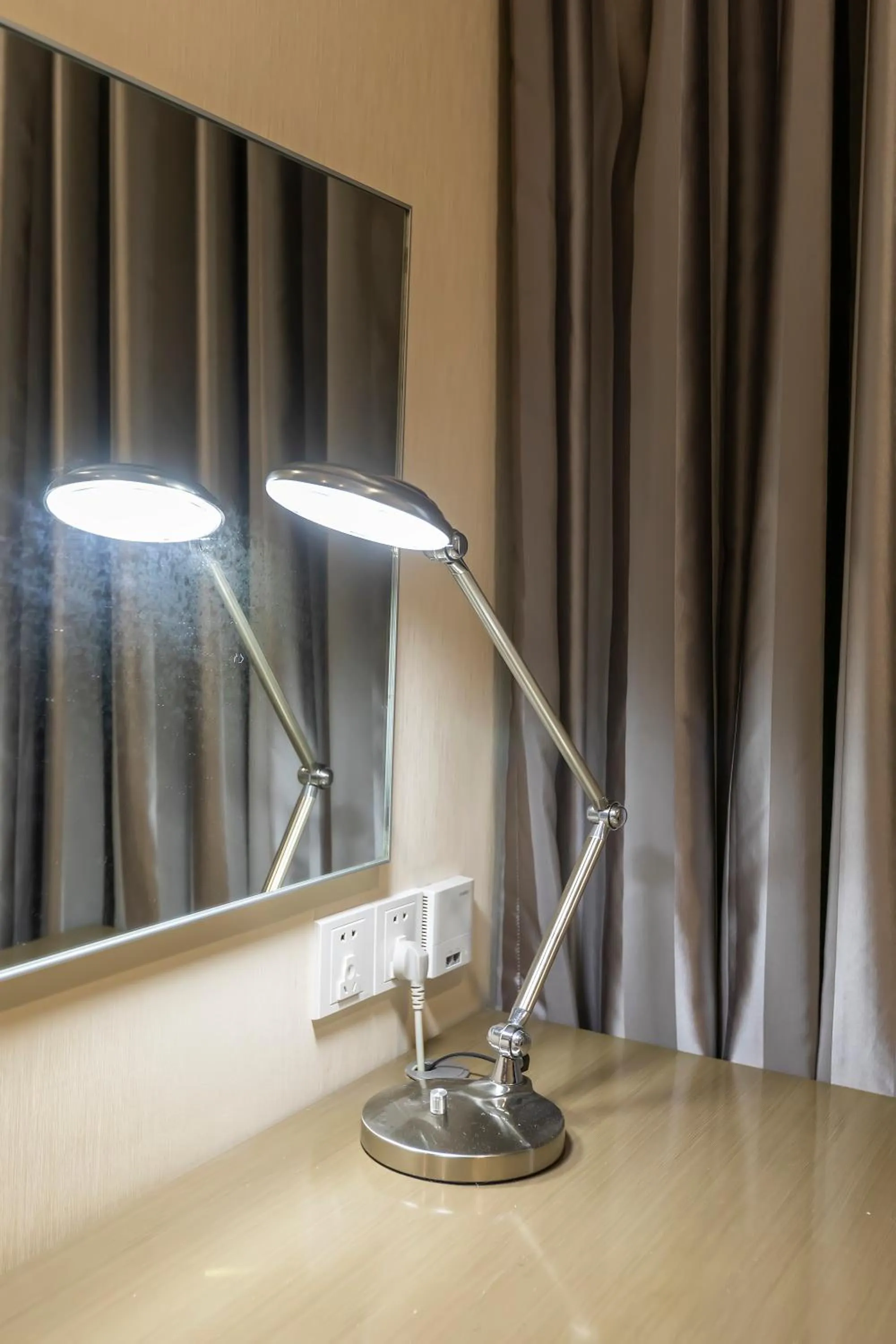 hair dresser in Holiday Inn Express Shenyang North Station by IHG