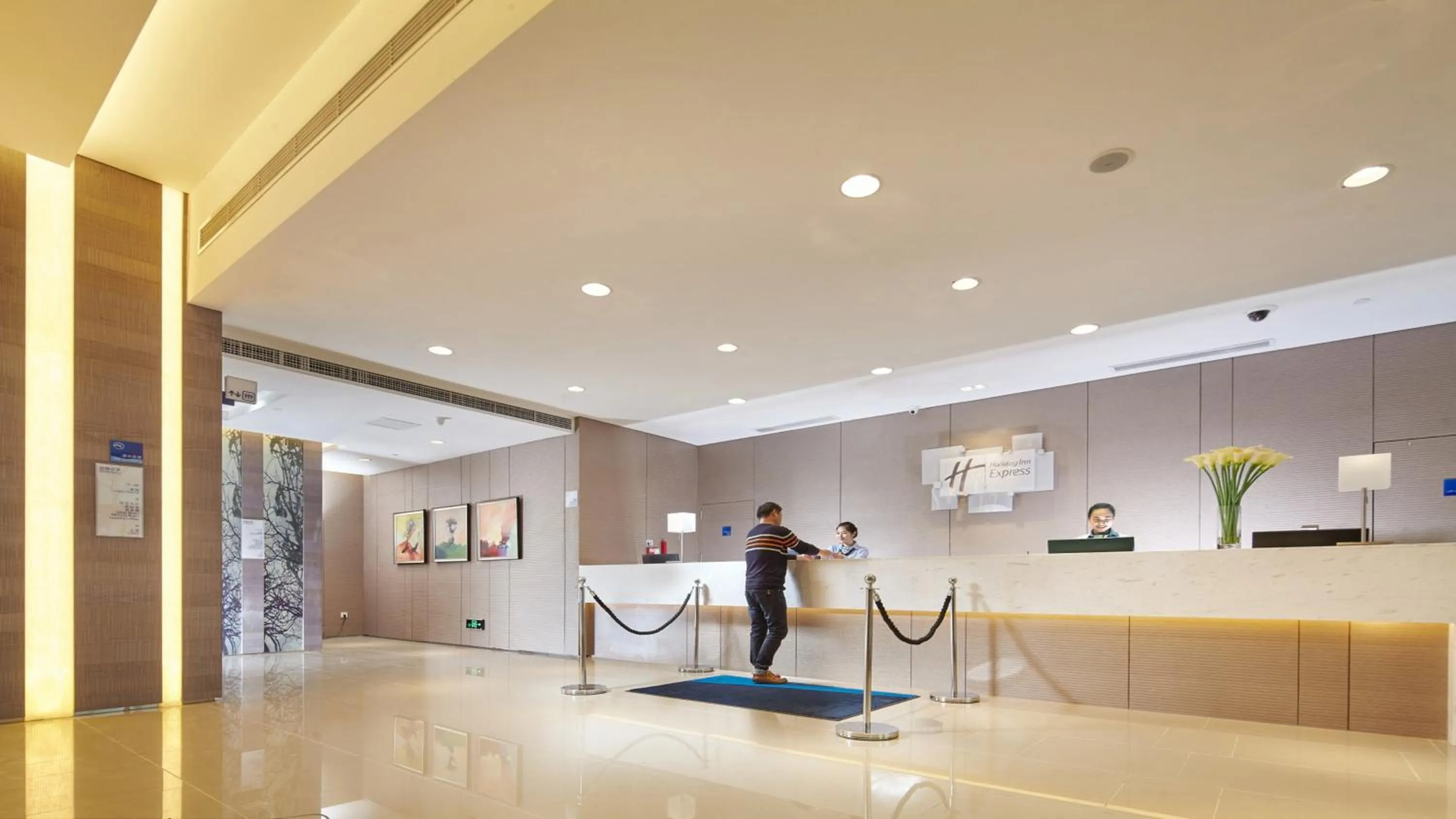 Property building in Holiday Inn Express Chongqing University Town by IHG