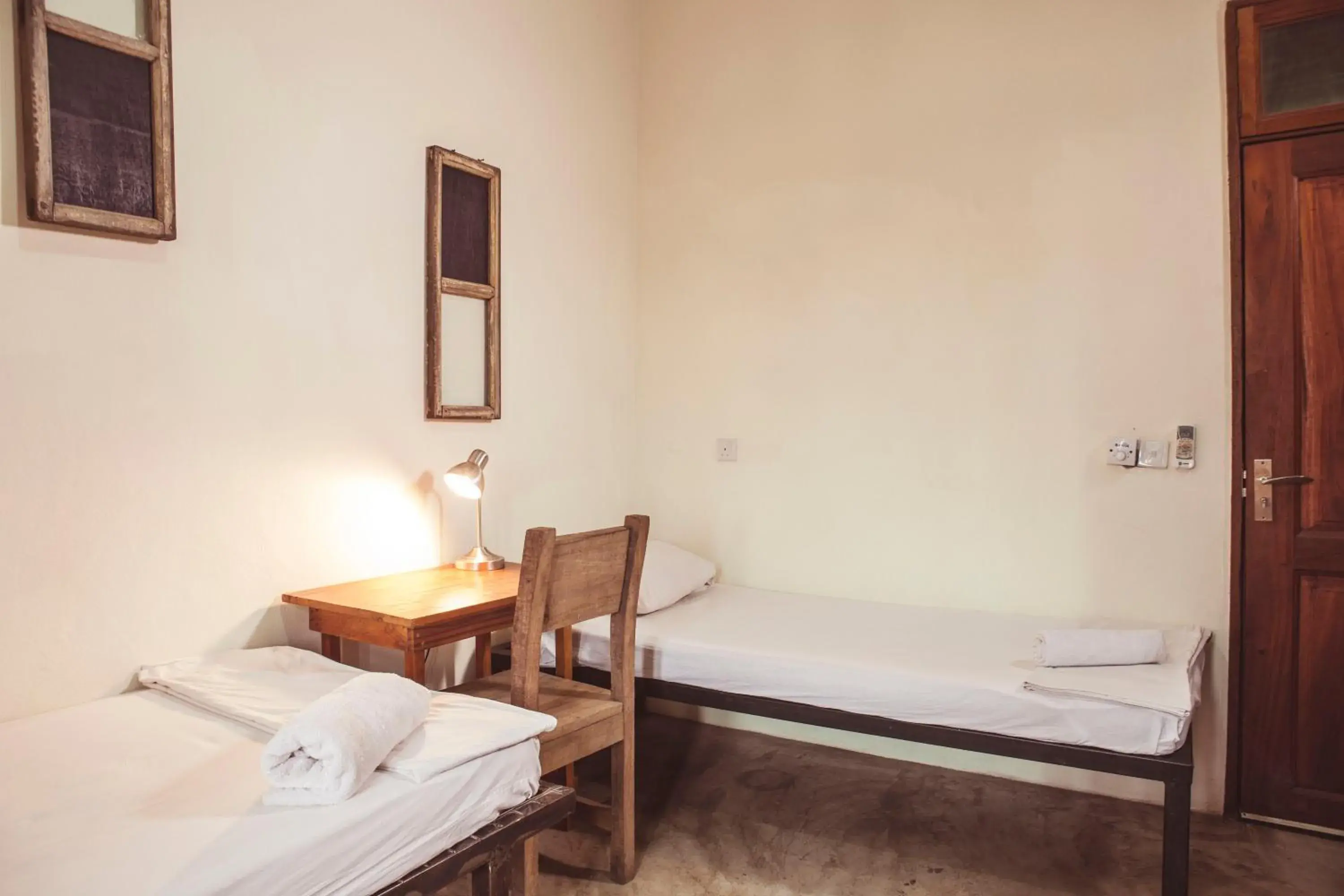 Twin Room with Private Bathroom - single occupancy in somewhere nice Twin Room with Private Bathroom - single occupancy in somewhere nice