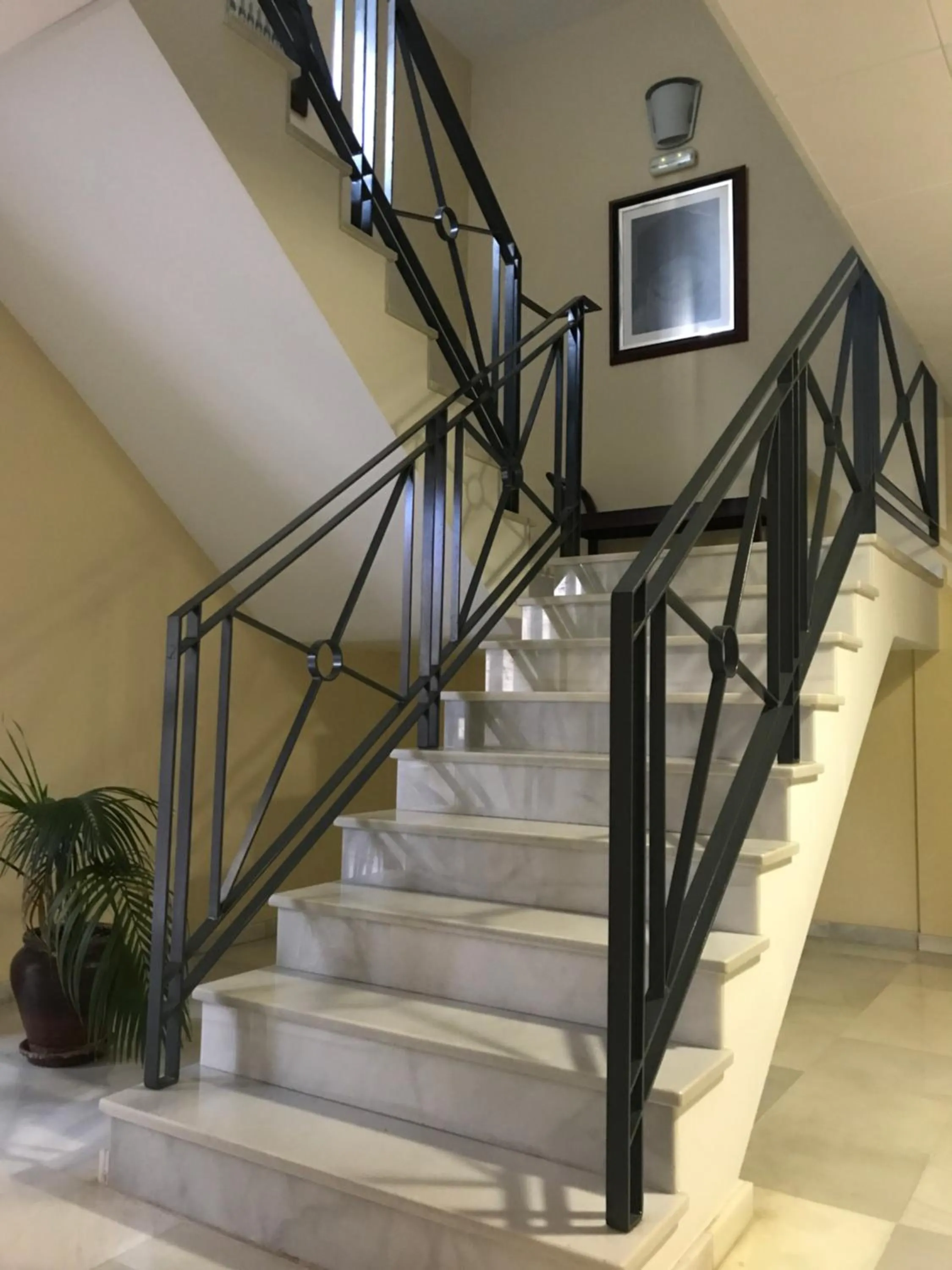 Property building in Hotel Lince