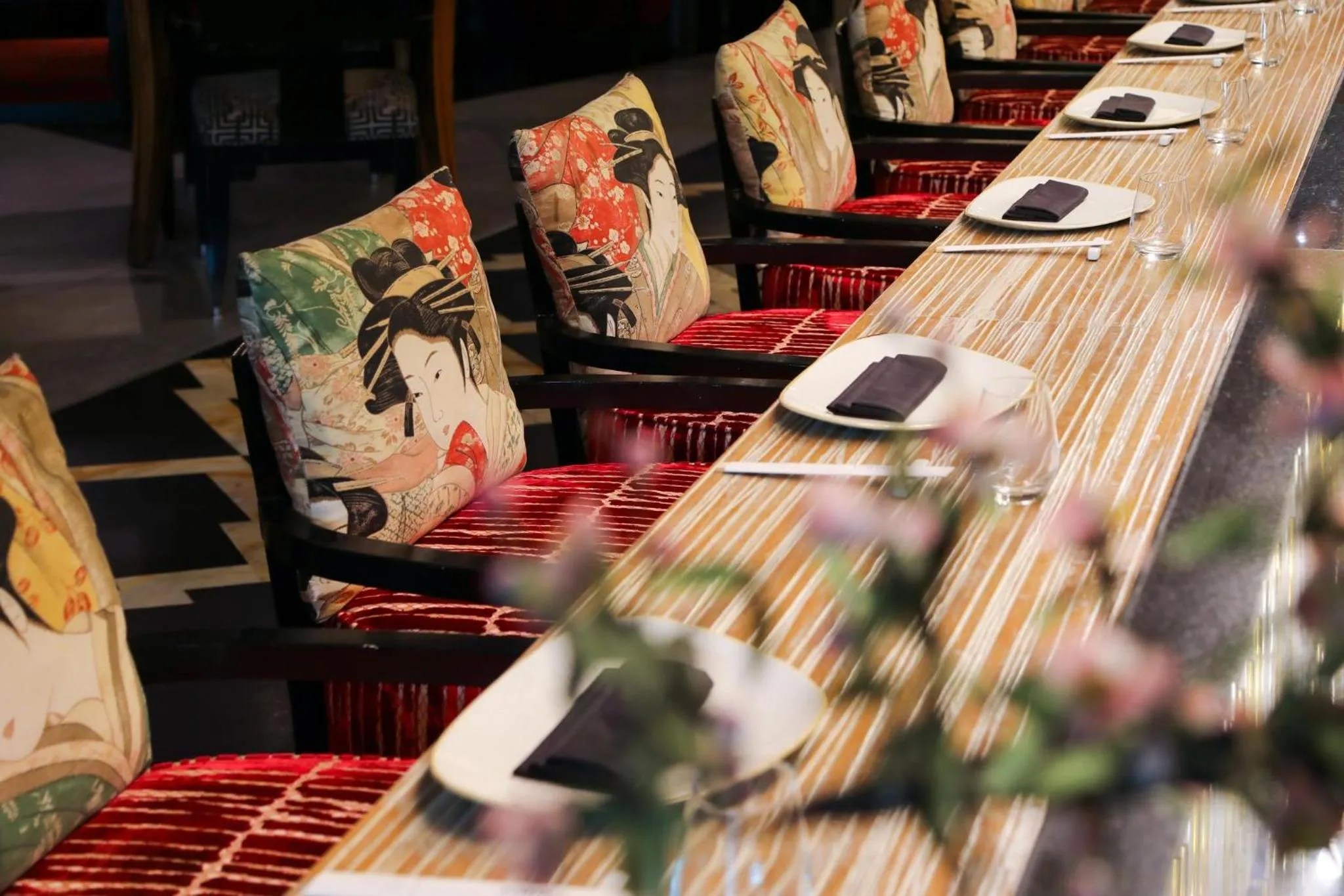 Restaurant/places to eat in Crowne Plaza Kuwait Al Thuraya City by IHG