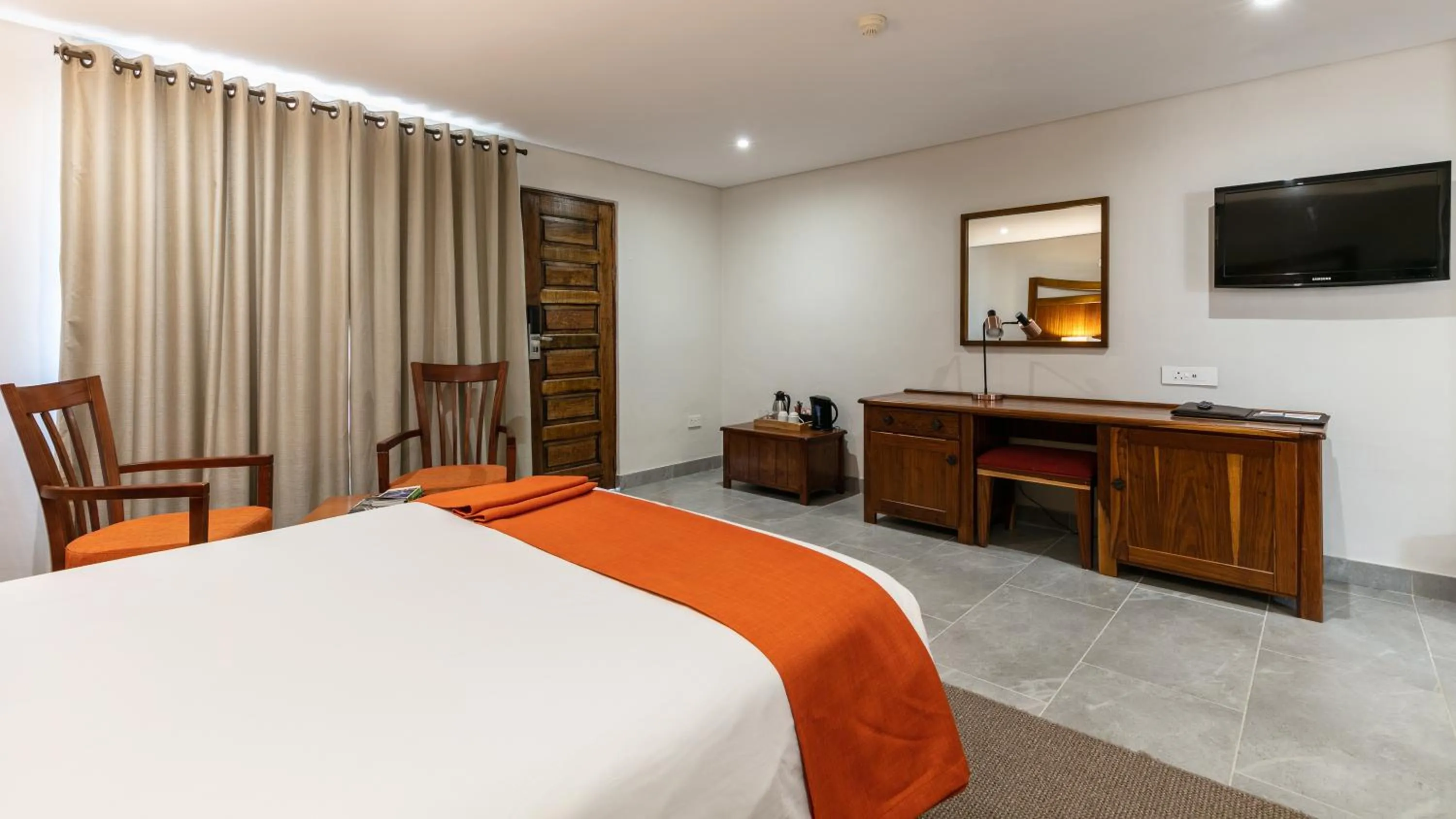 Bedroom, Bed in Cresta Jwaneng