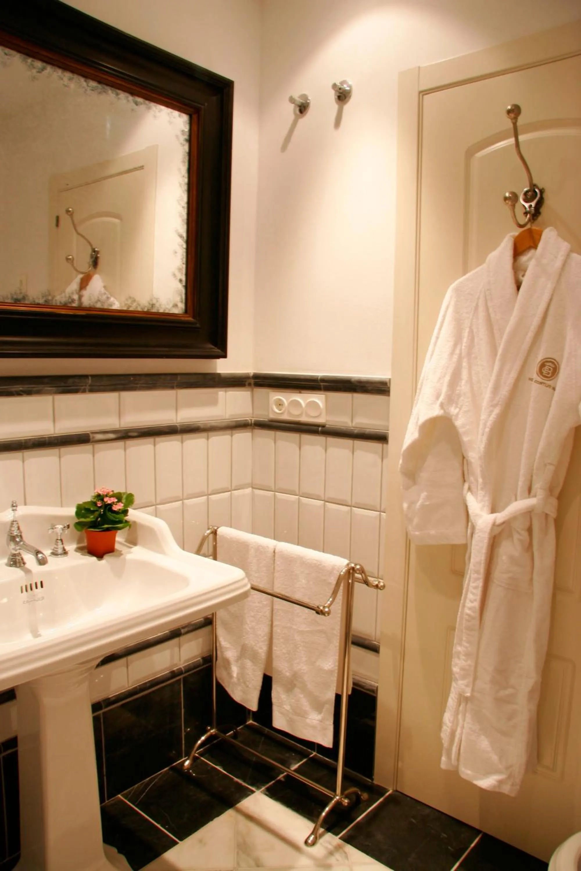 Bathroom in B Bou Hotel Cortijo Bravo