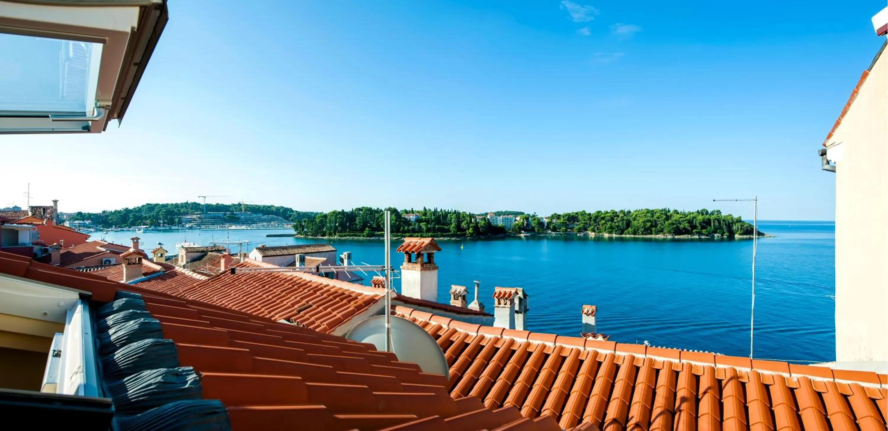Sea view in Guest House Golden Goose