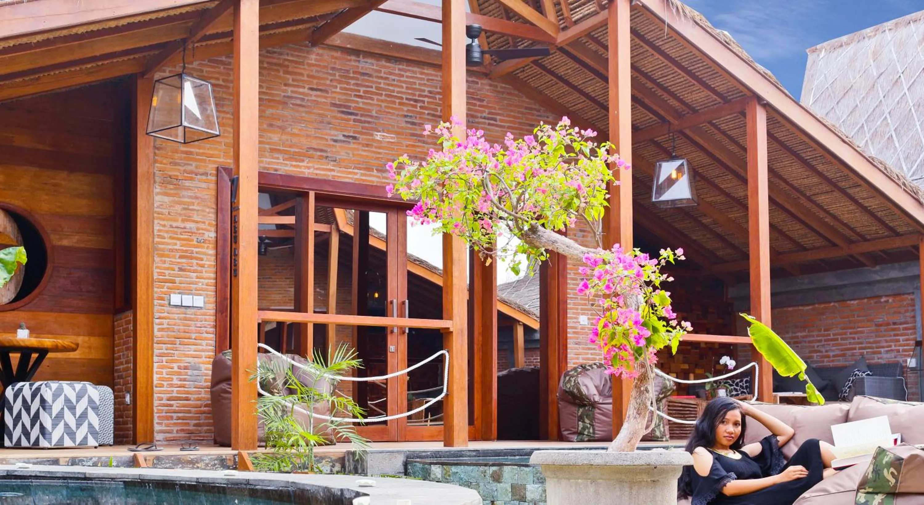 Property building in Kaleydo Villas