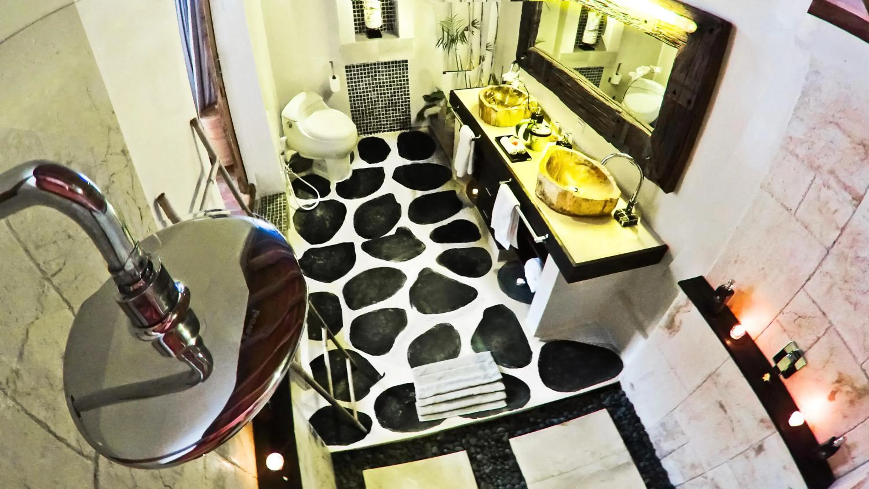 Shower in Kaleydo Villas