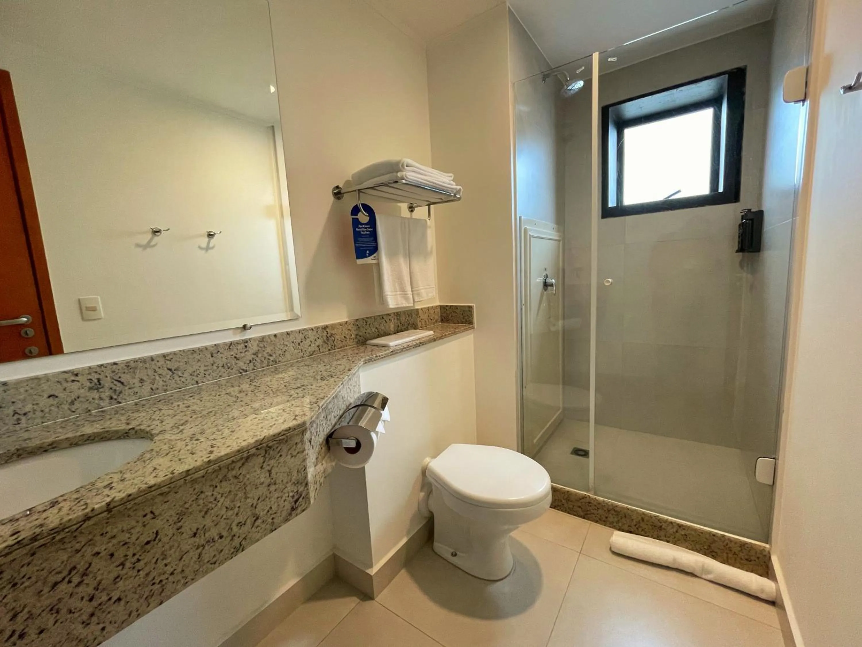 Shower in Travel Inn Hotels Ibirapuera