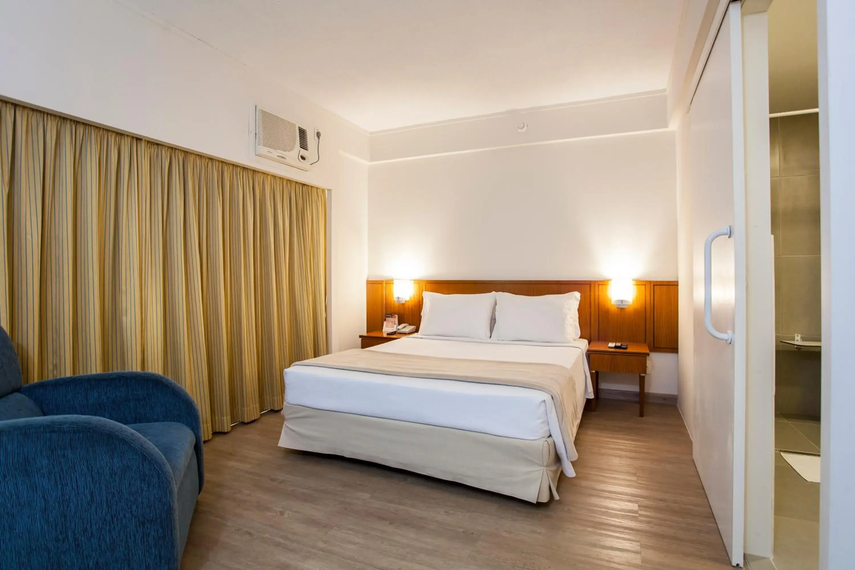 Double Room - single occupancy - Disability Access in Travel Inn Hotels Ibirapuera Double Room - single occupancy - Disability Access in Travel Inn Hotels Ibirapuera