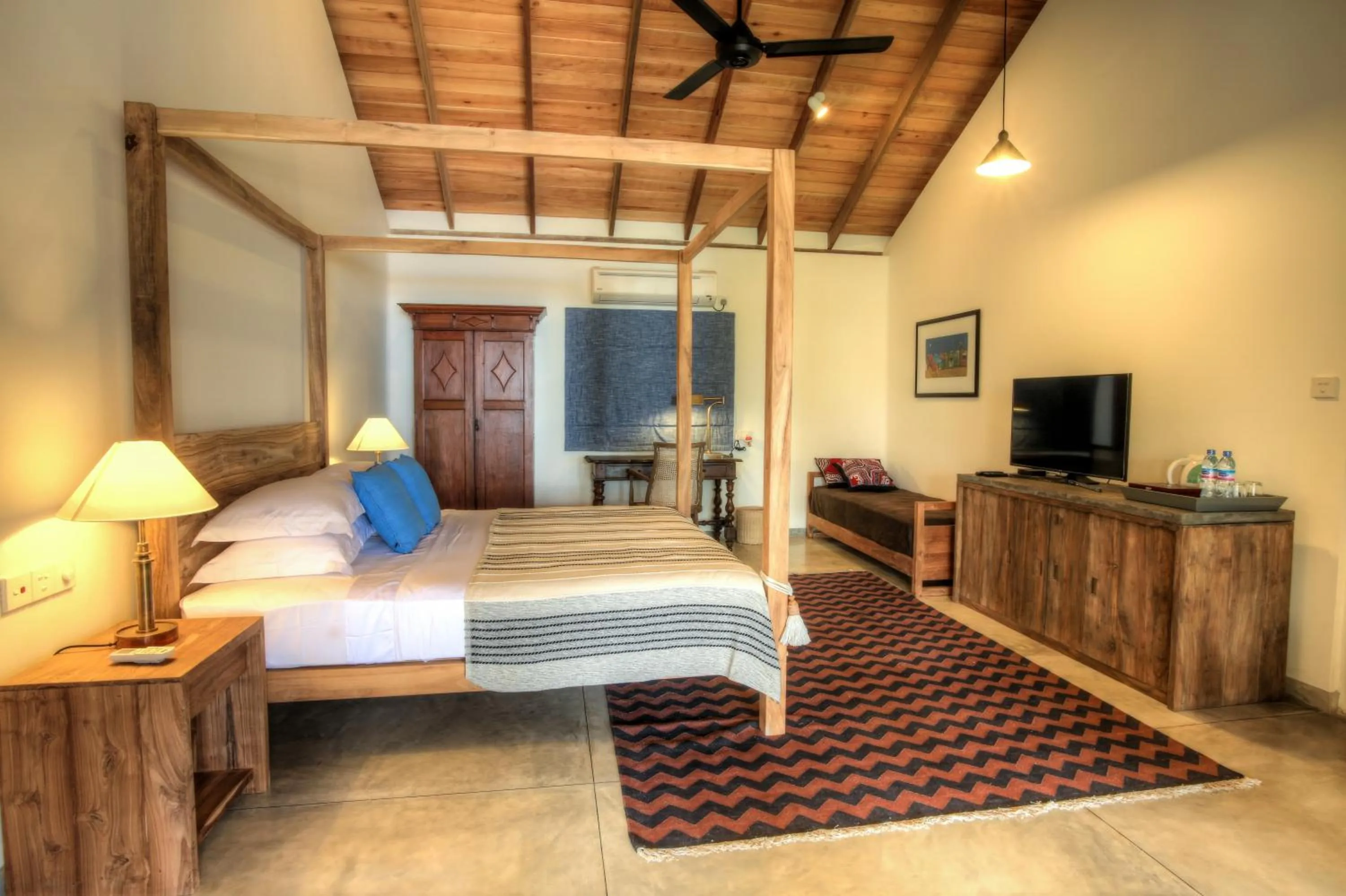 Bedroom, Bed in Villa Saffron Hikkaduwa