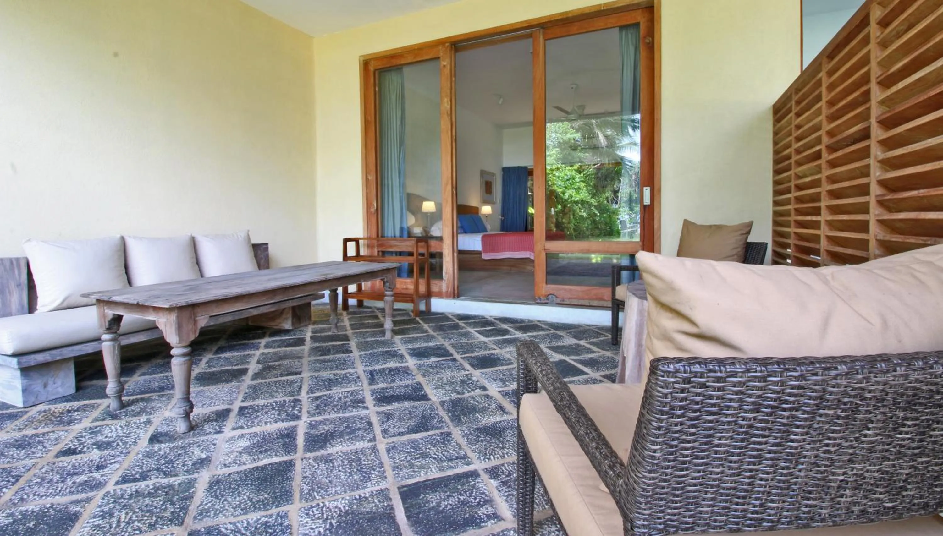 Patio in Villa Saffron Hikkaduwa