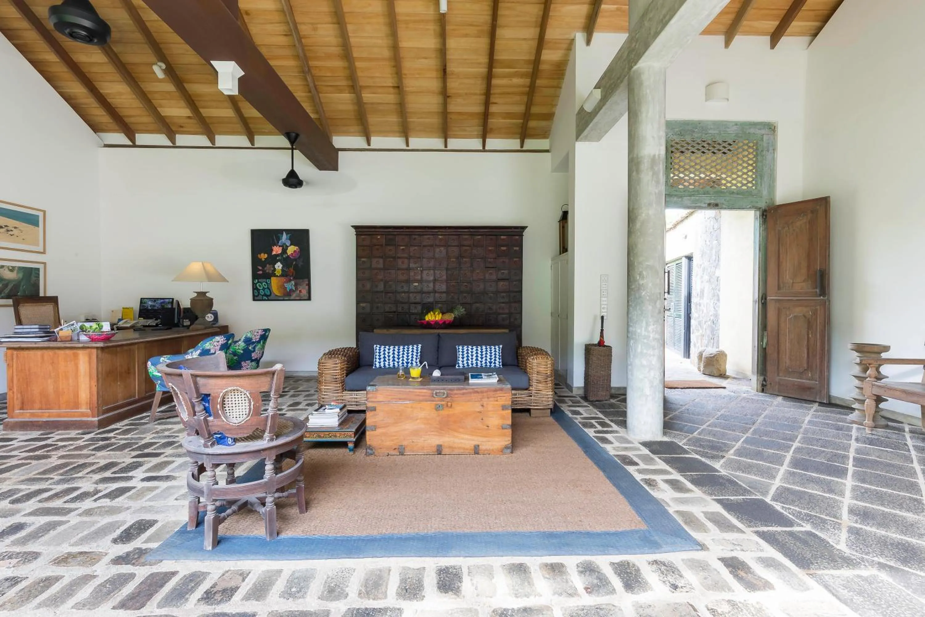 Villa Saffron Hikkaduwa