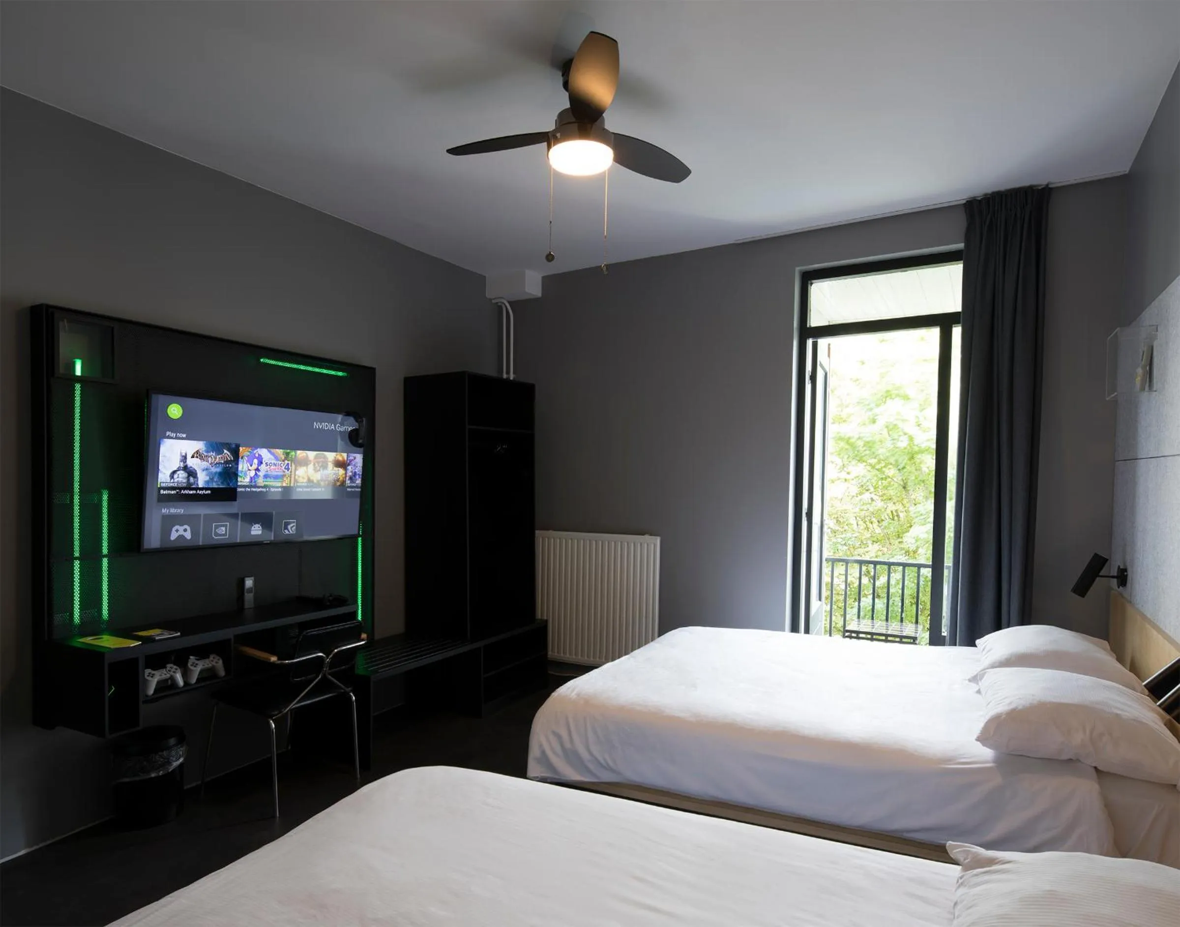 Bed in The Arcade Hotel Amsterdam