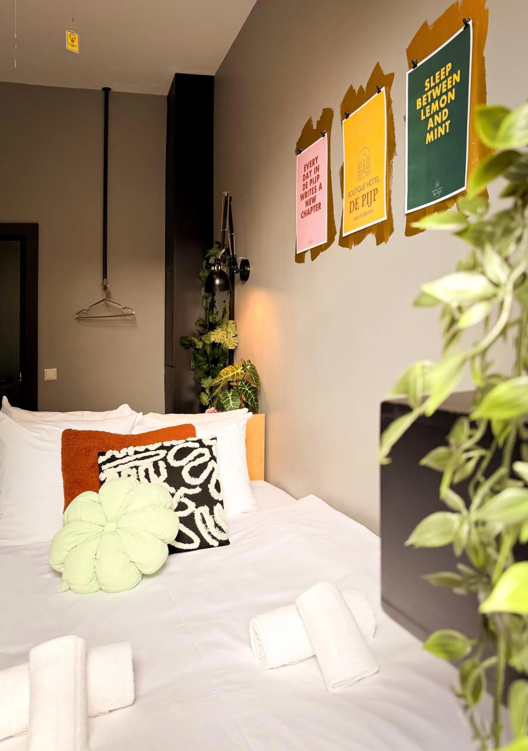 Bed in De Pijp Boutique Hotel