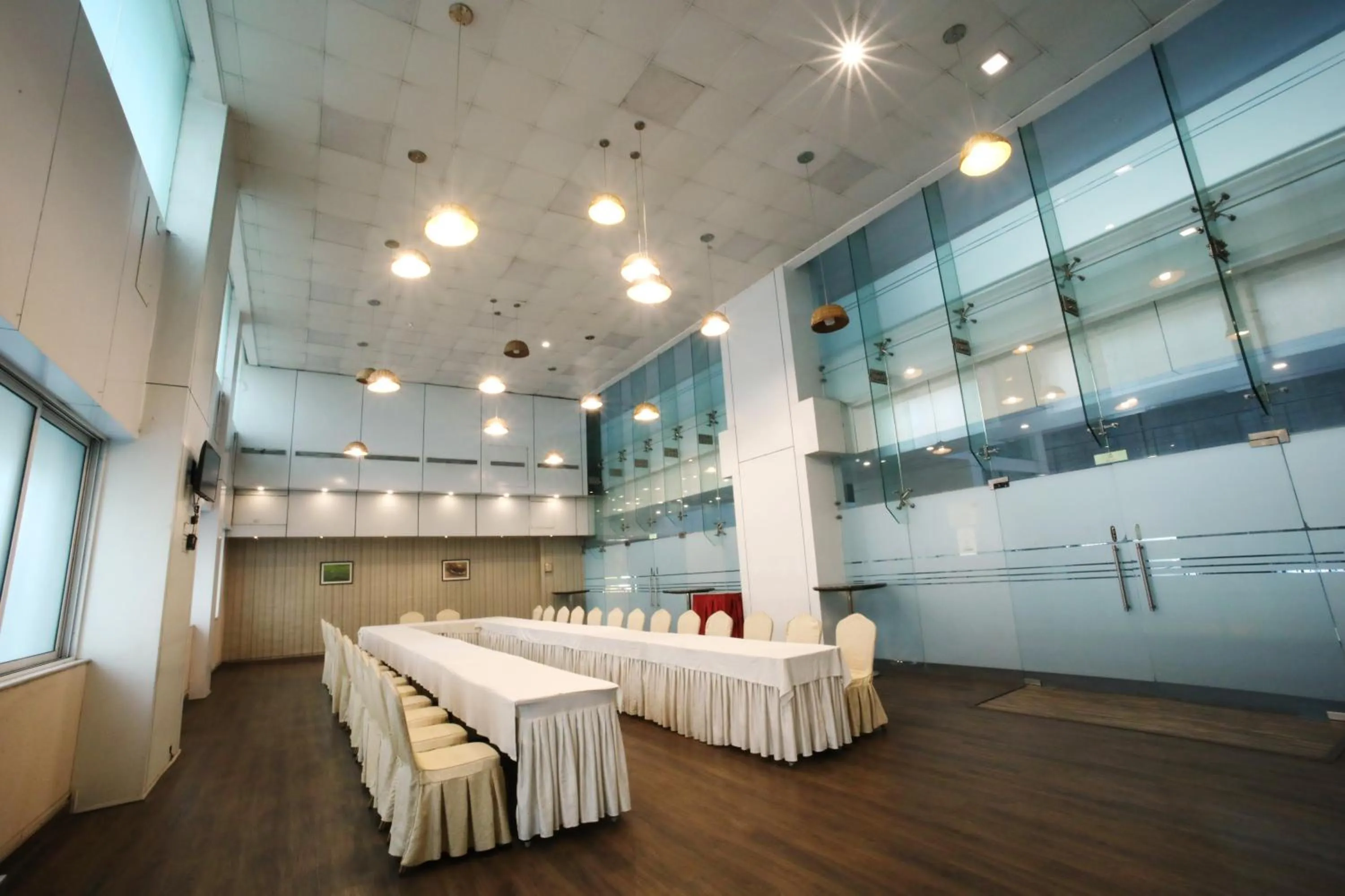 Banquet/Function facilities in The Byke Suraj Plaza Pure Veg, Thane