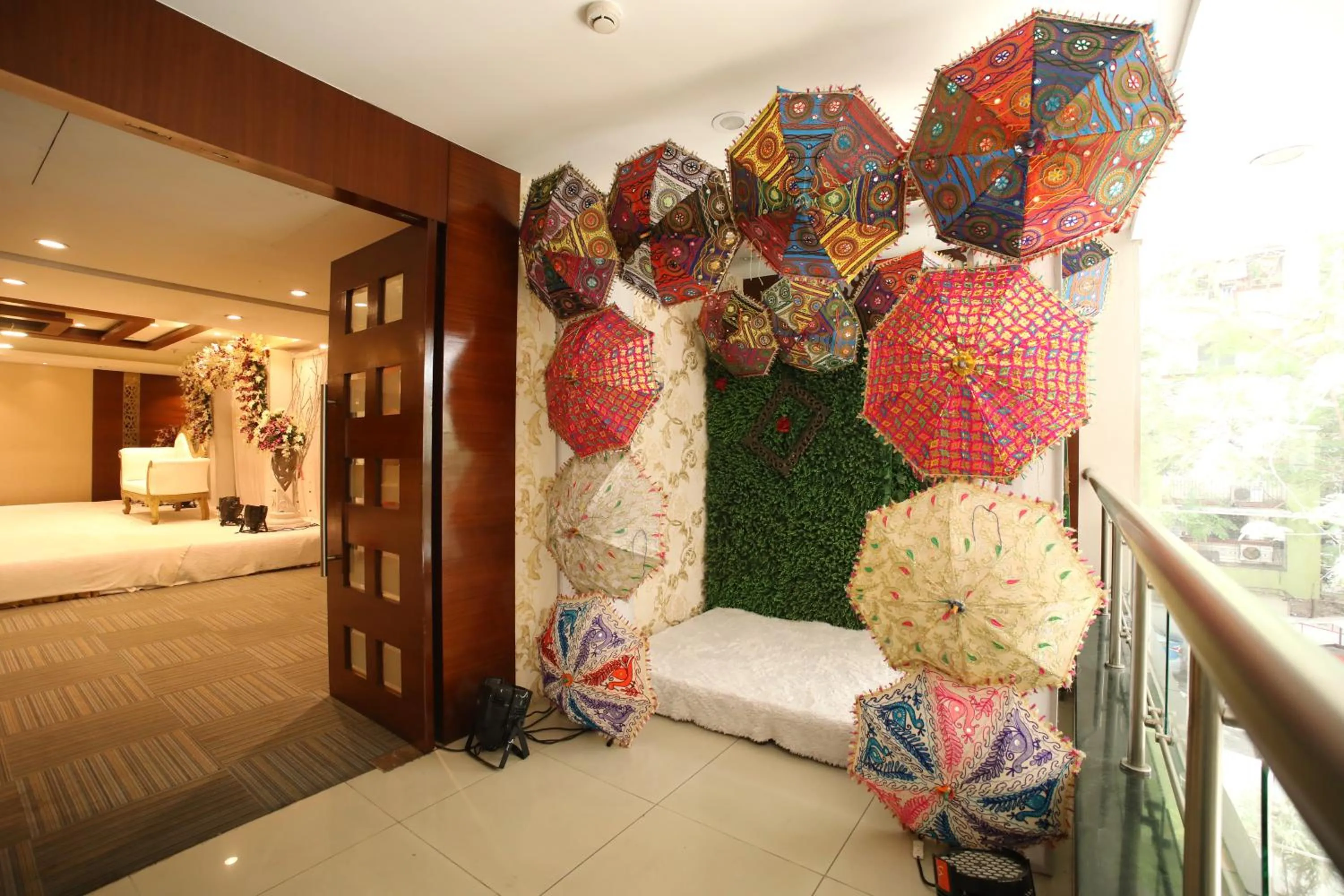 Banquet/Function facilities, Bed in The Byke Suraj Plaza Pure Veg, Thane