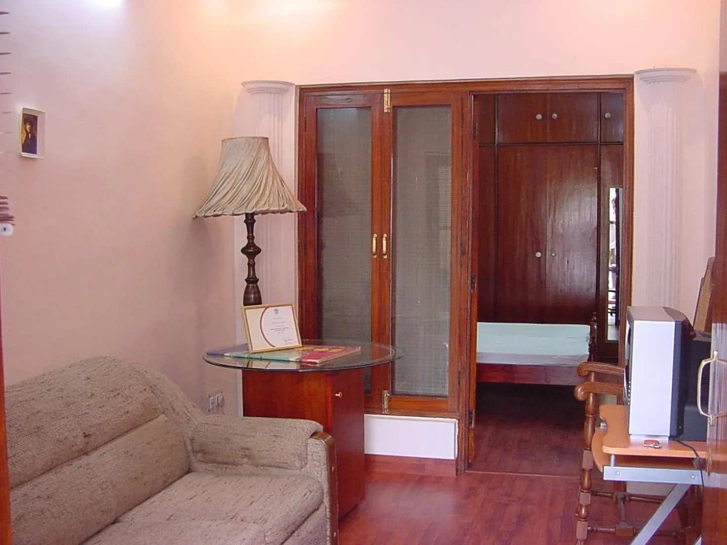 Petite Homestays