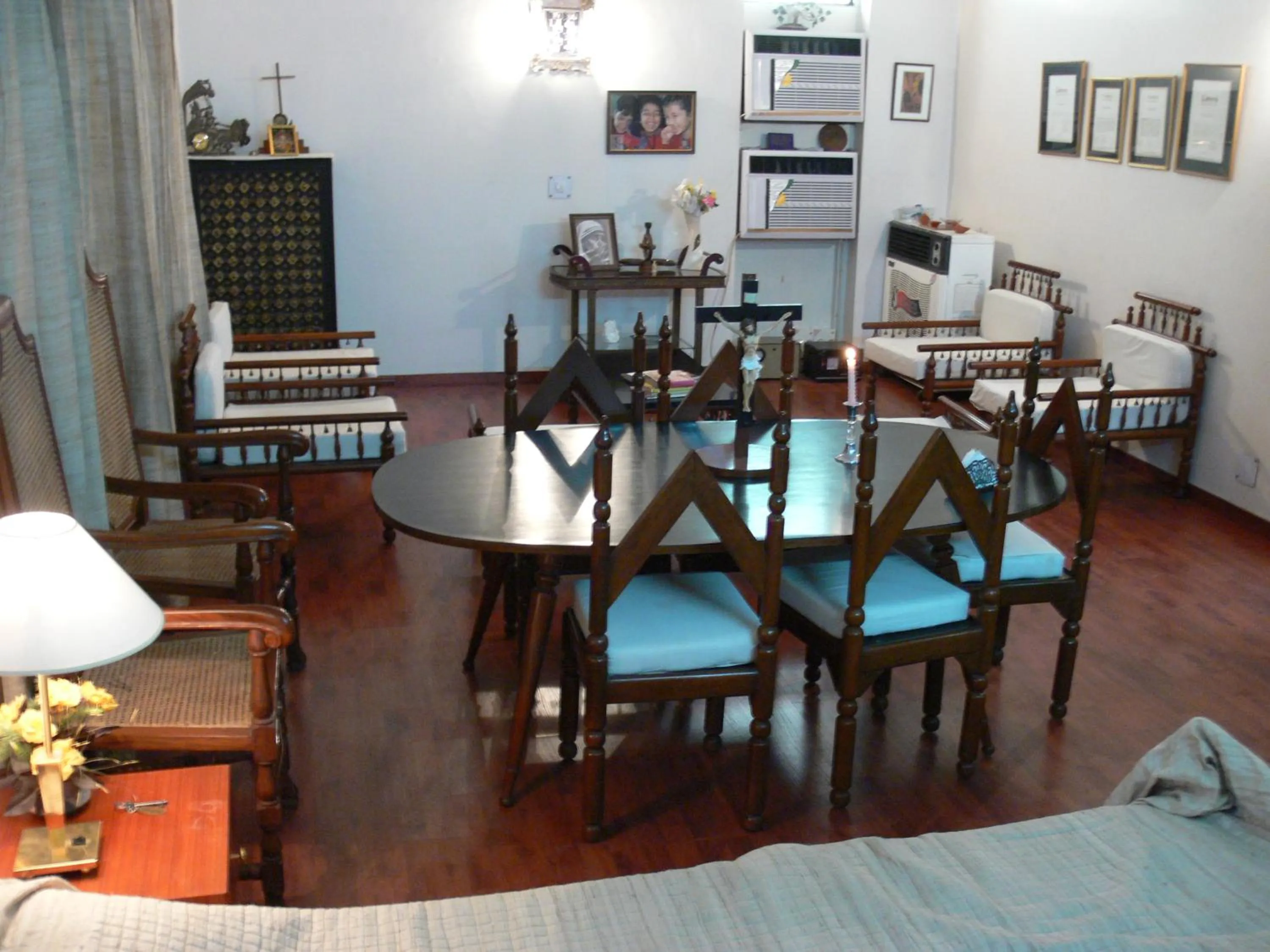 Petite Homestays