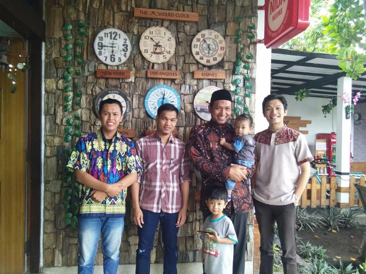 group of guests in Rumah Roso Homestay