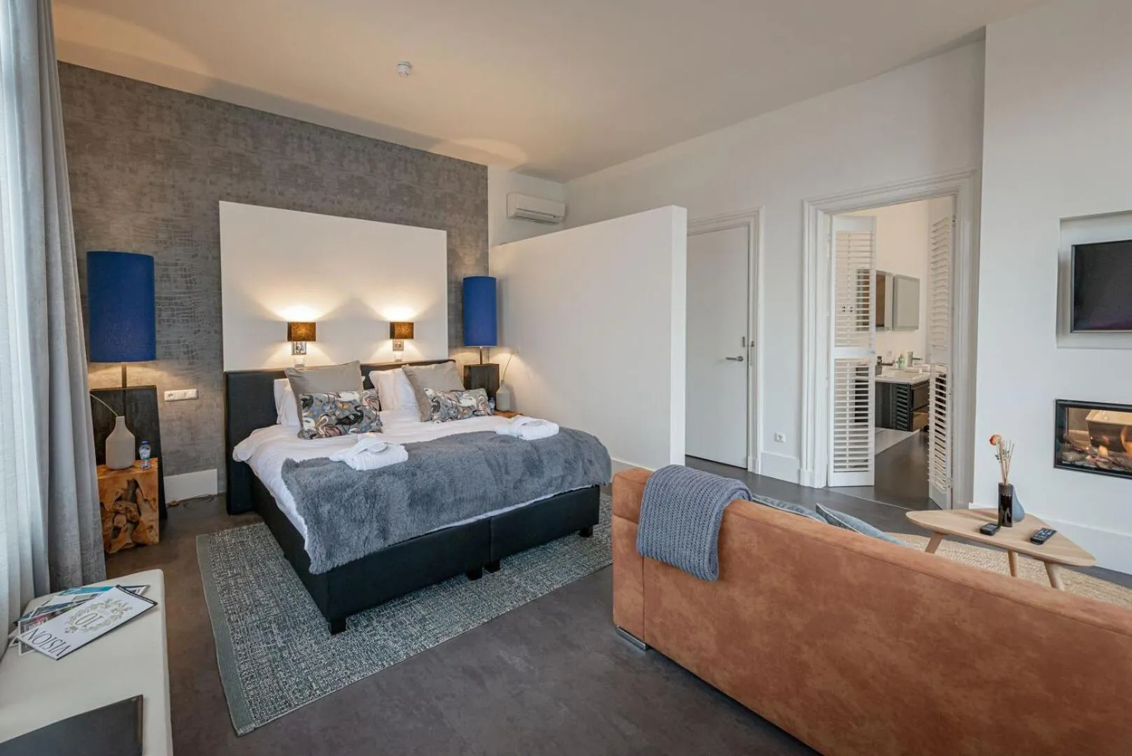 Photo of the whole room, Bed in Bossche Suites Stationsweg