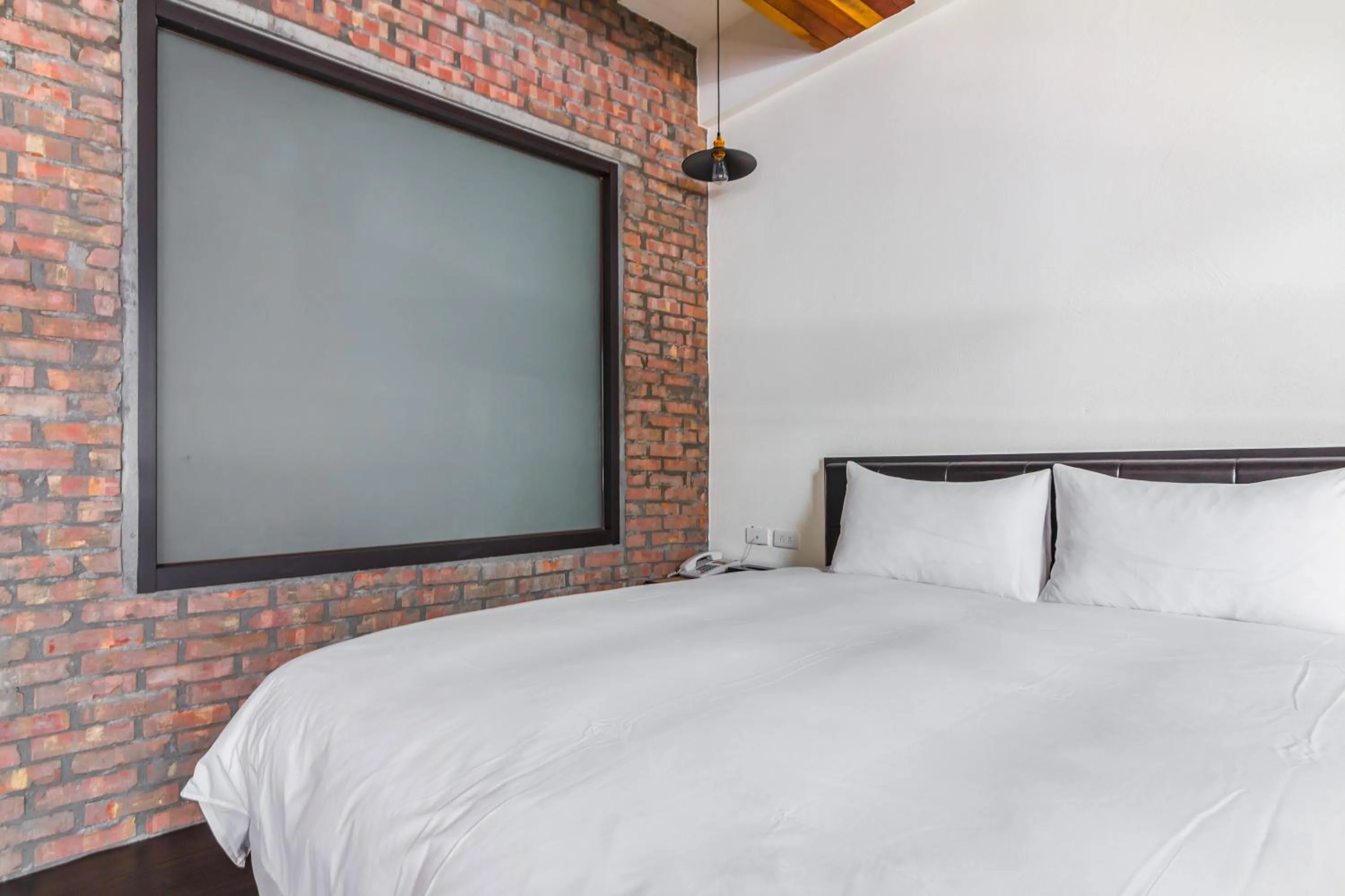 Decorative detail, Bed in Treasury Hotel 301