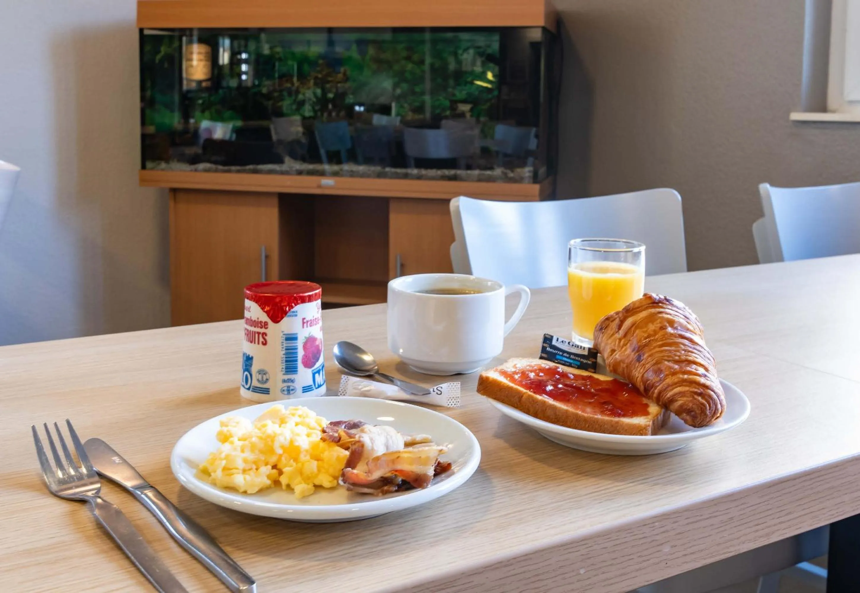 Breakfast in B&B HOTEL Valence Sud