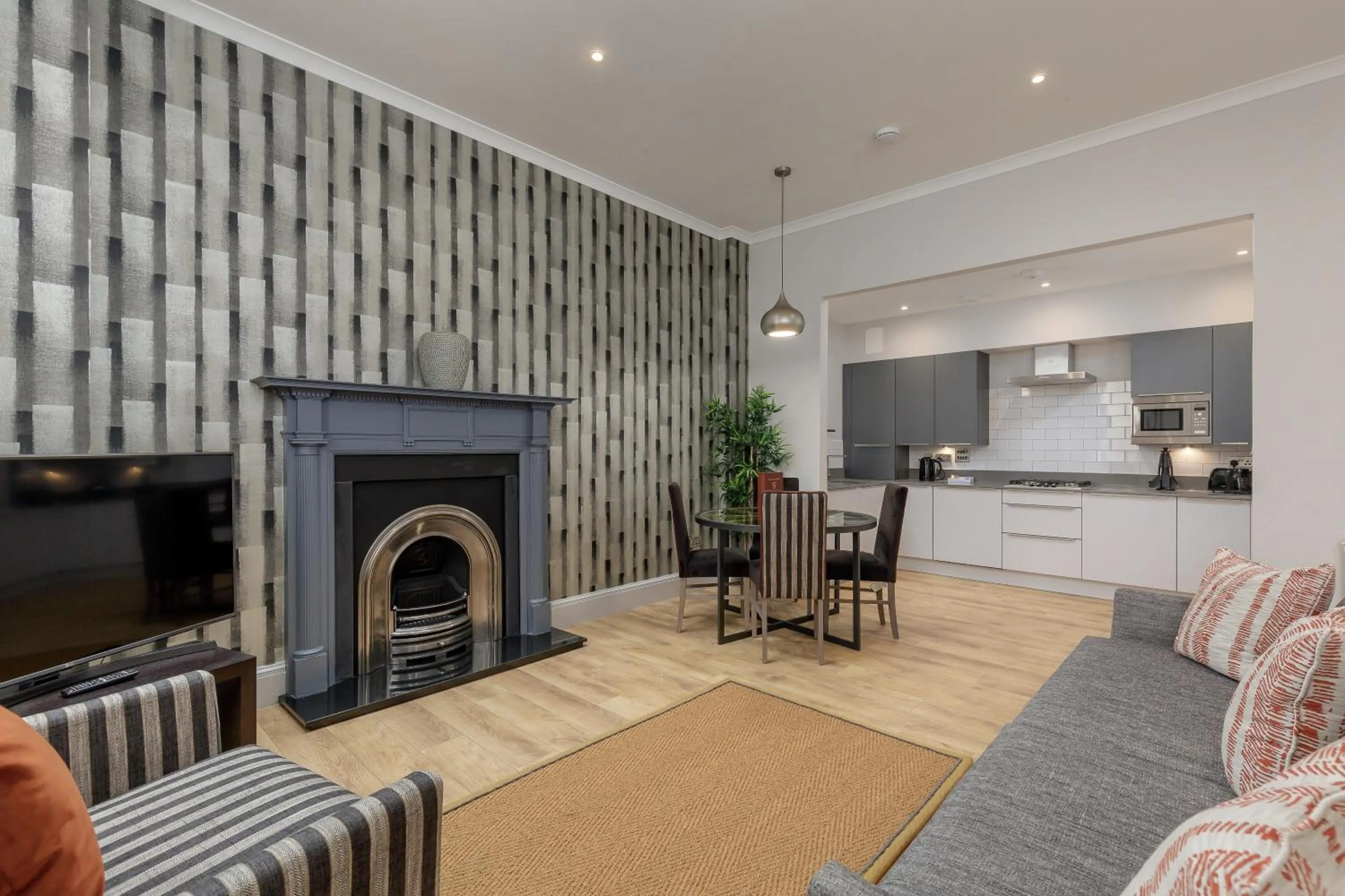 Destiny Scotland - Princes Street Residence