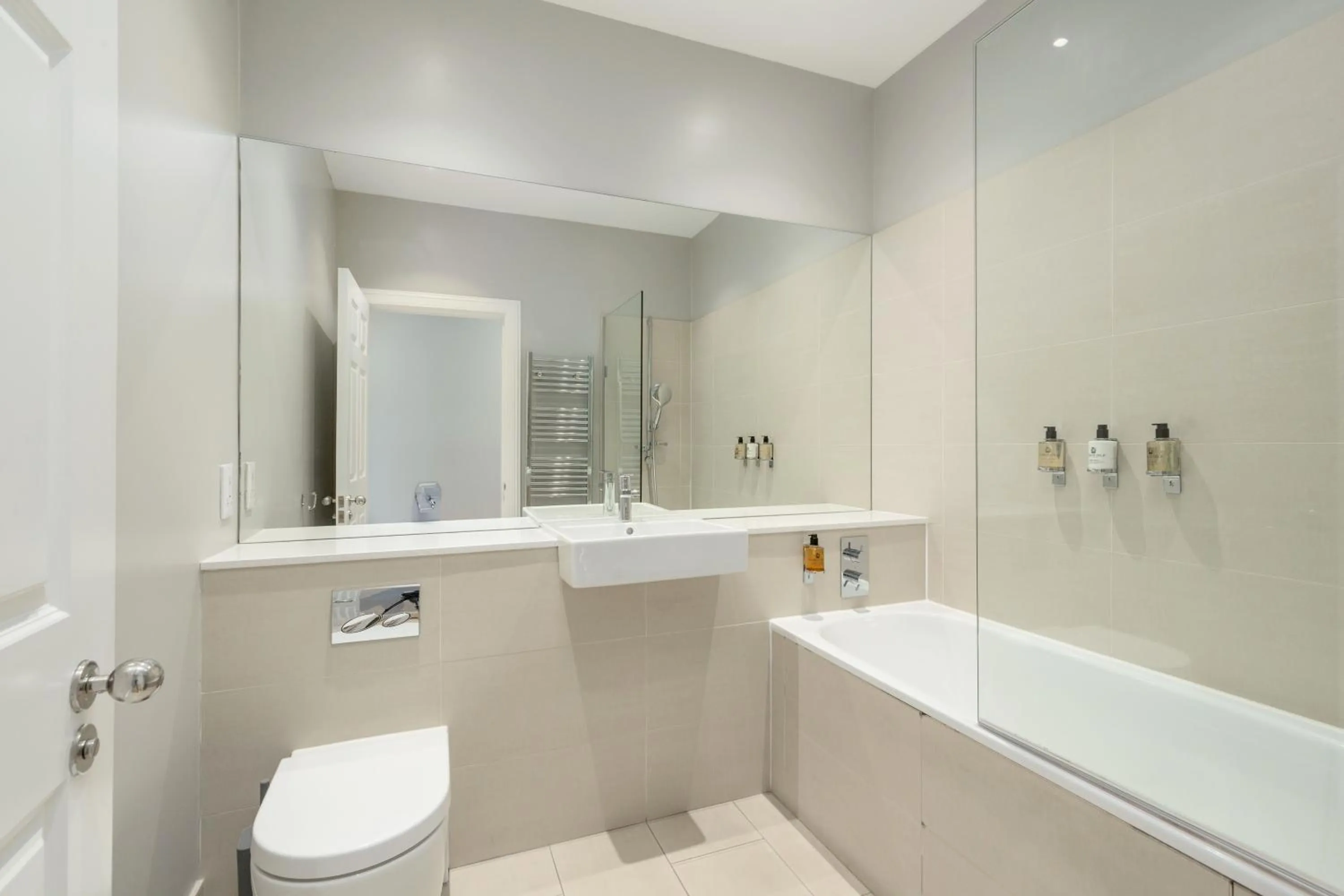 Destiny Scotland - Princes Street Residence