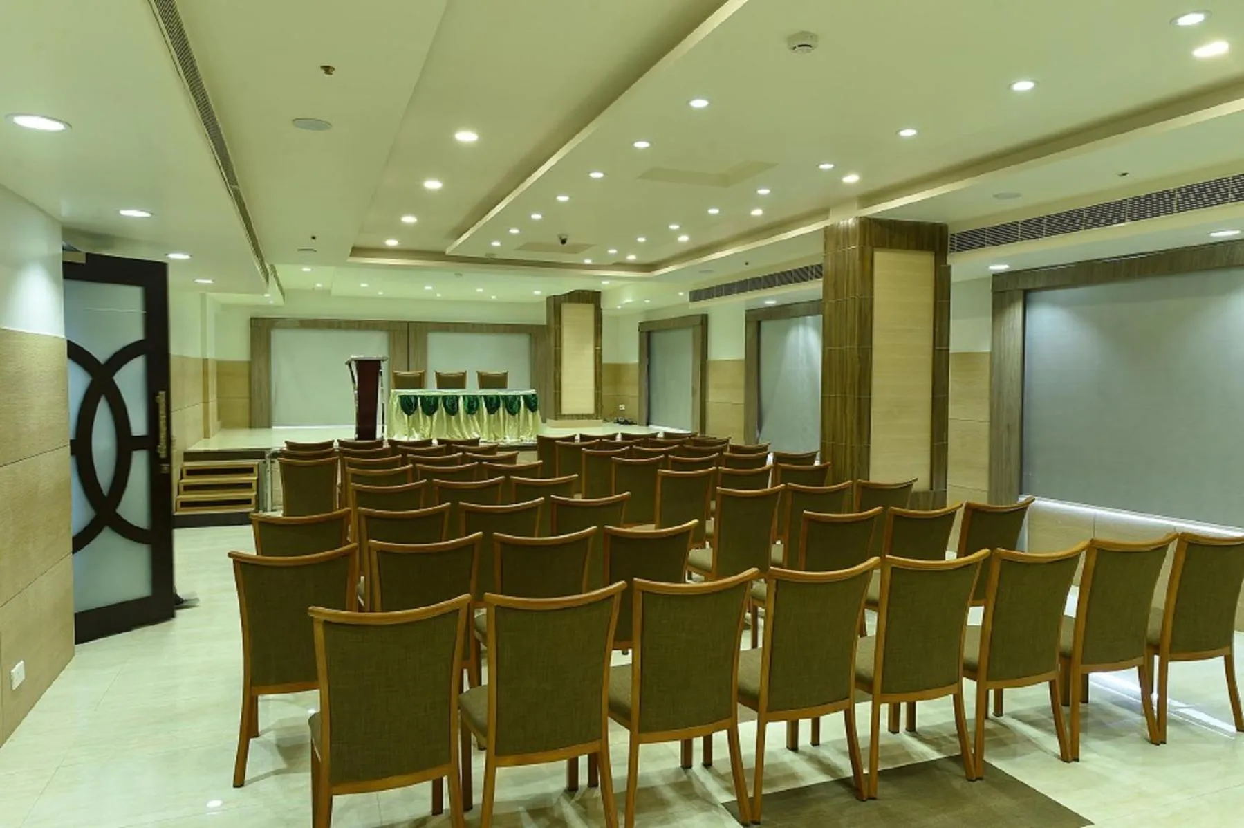 Business facilities in Mayas Kem Pride A Group of hotel Mayas