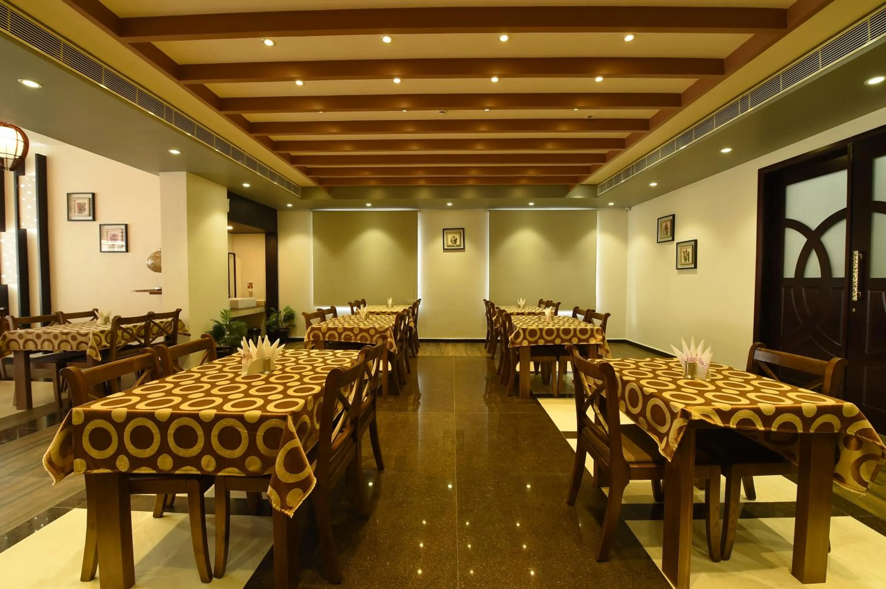 Restaurant/places to eat in Mayas Kem Pride A Group of hotel Mayas