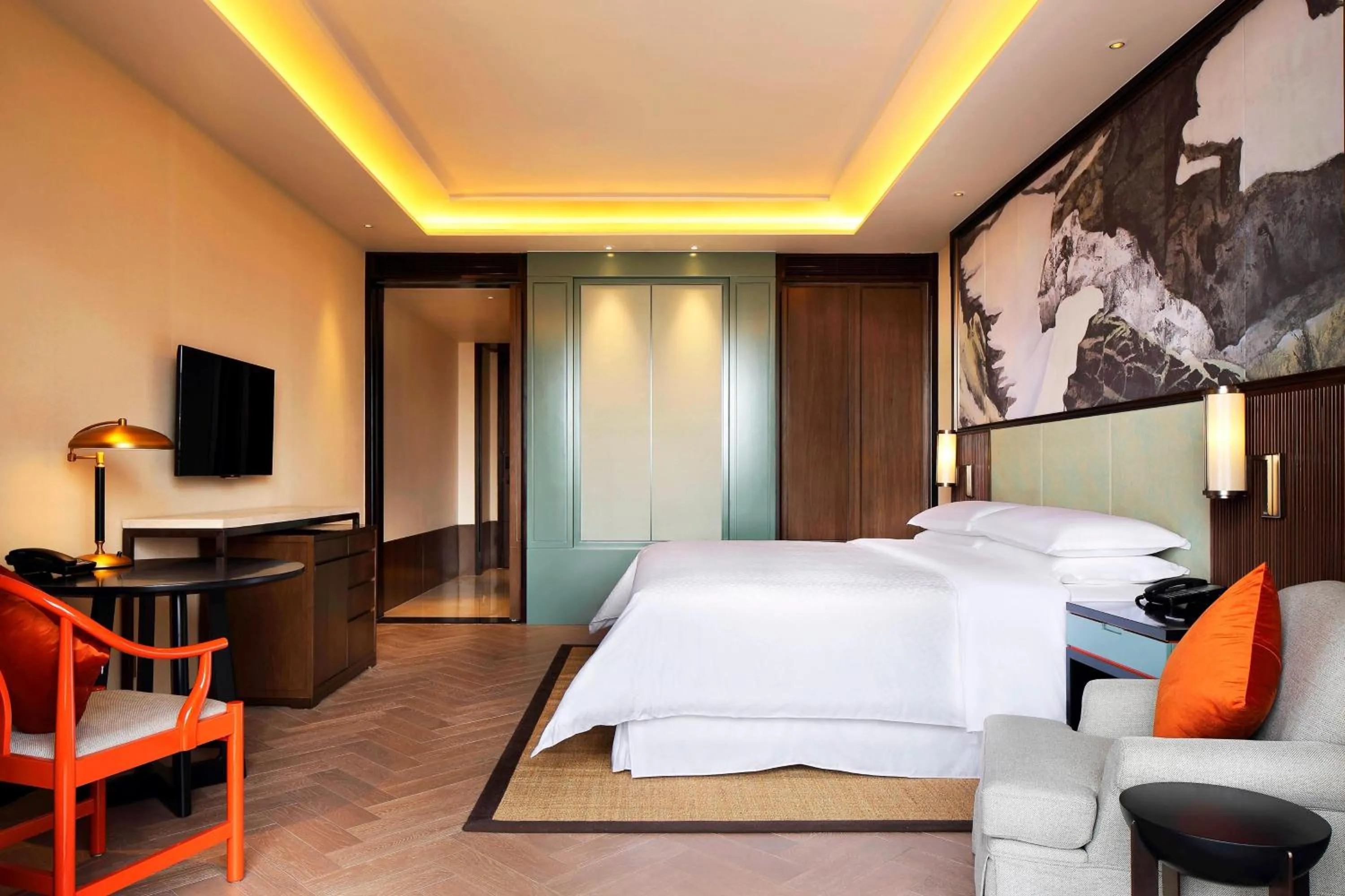 Photo of the whole room, Bed in Four Points by Sheraton Chengdu, Anren