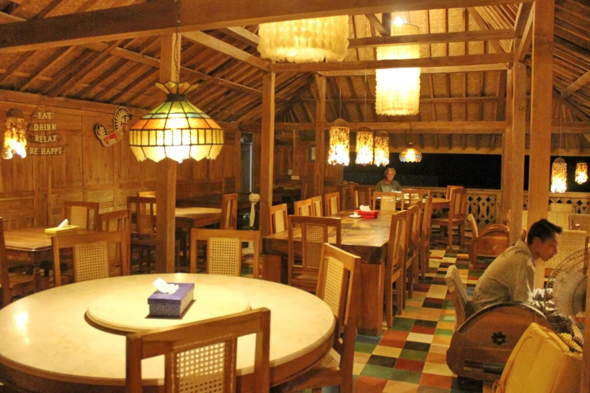 Restaurant/places to eat in Desa Limasan Resort