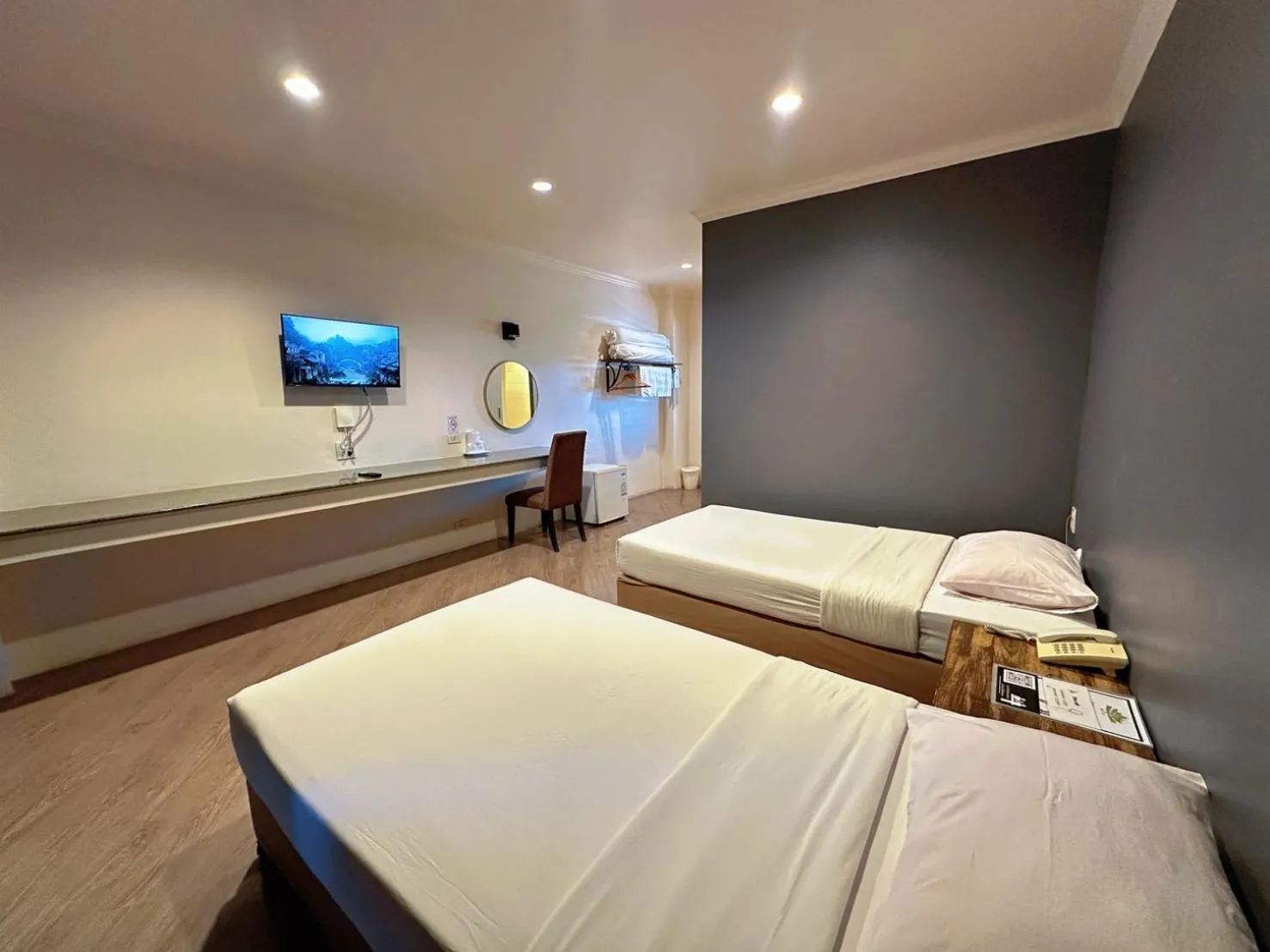 Photo of the whole room, Bed in Rattana View