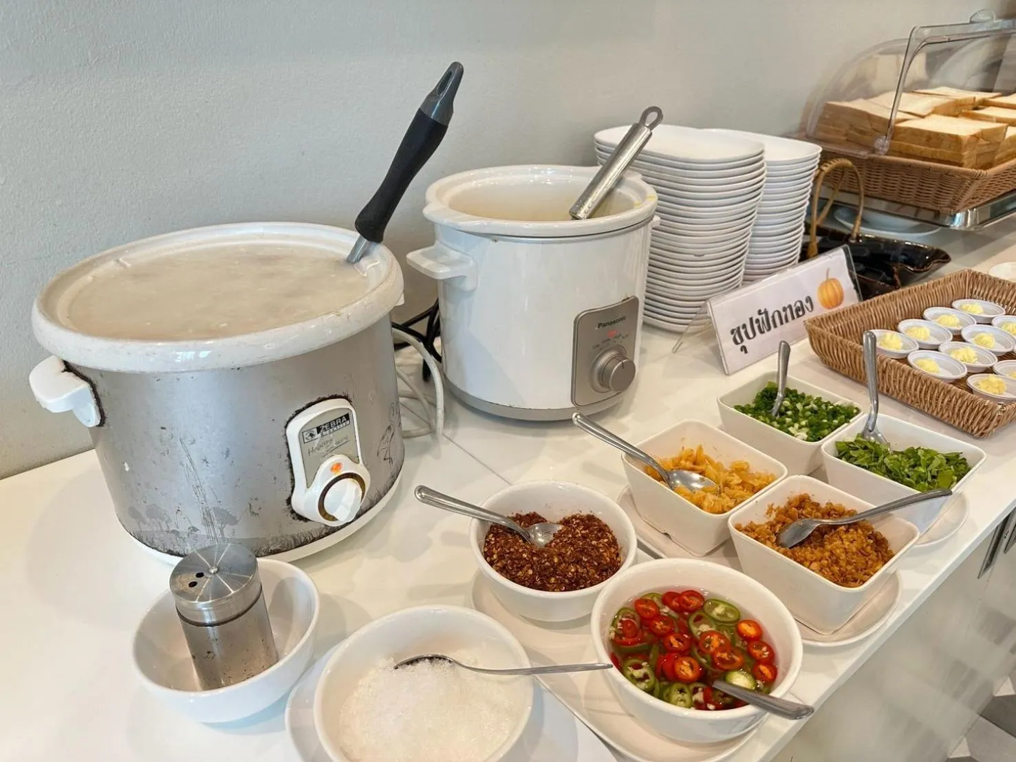 Breakfast in Rattana View