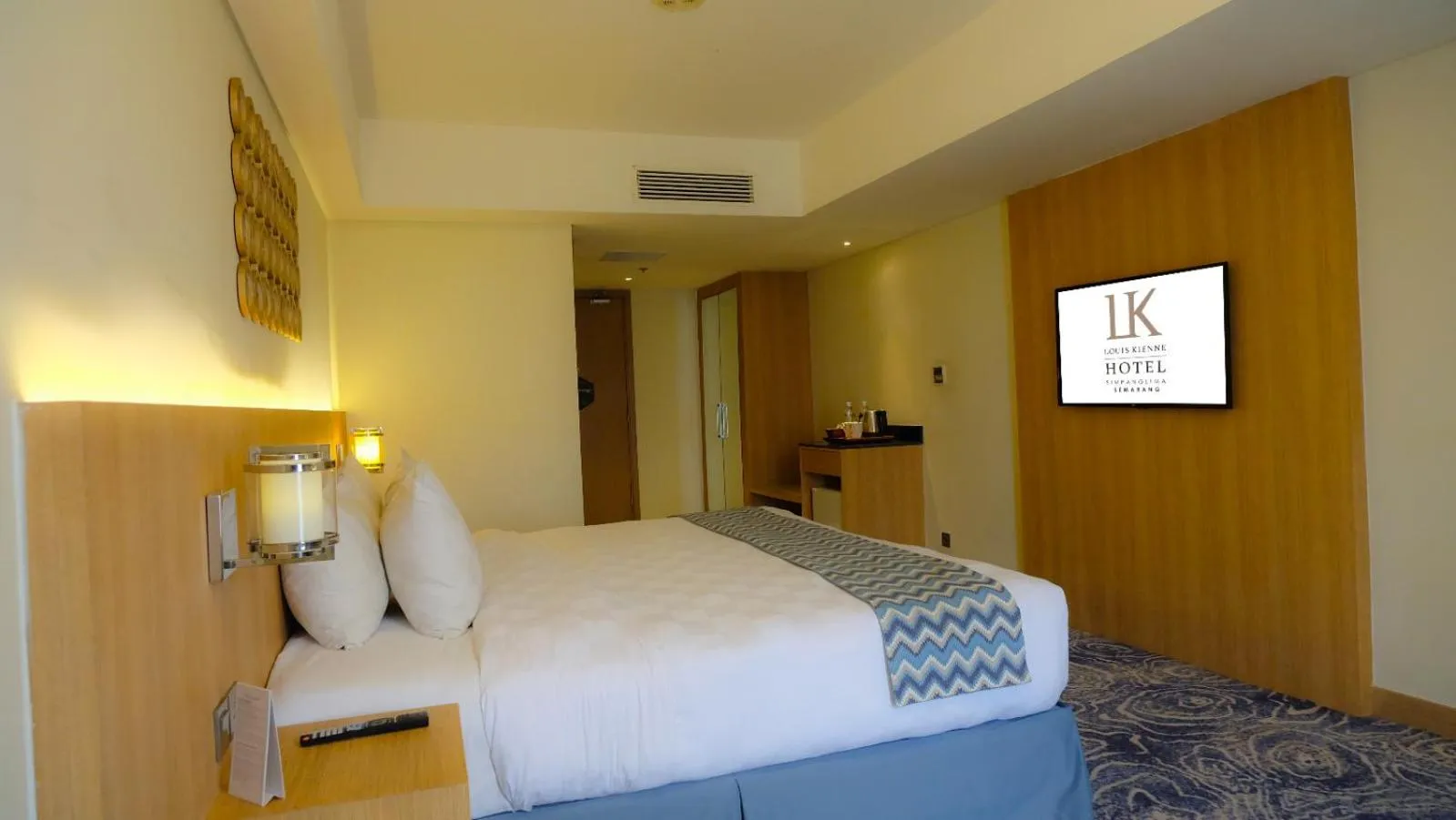 Bed in Louis Kienne Hotel Simpang Lima