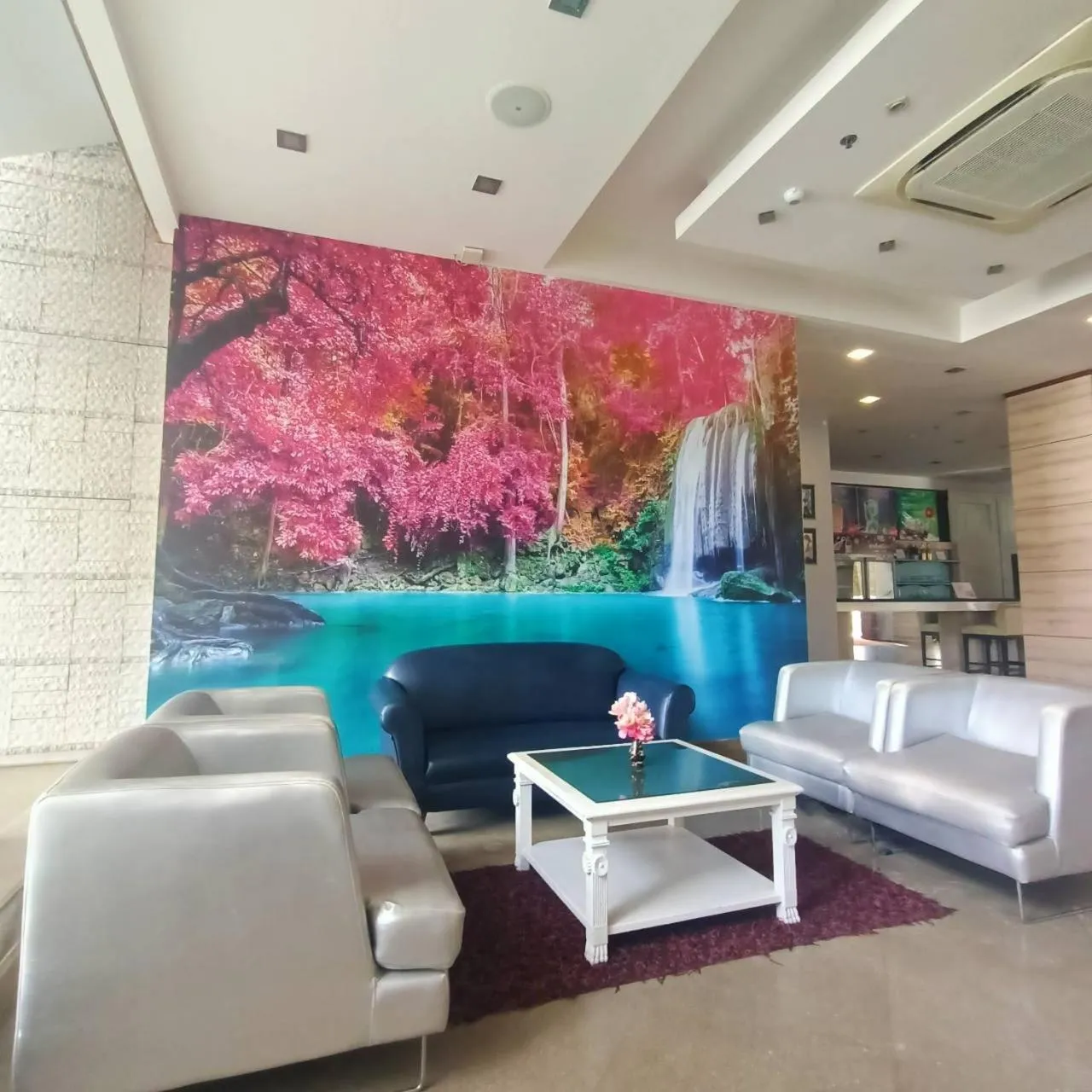 Property building in Mayflower Grande Hotel Phitsanulok