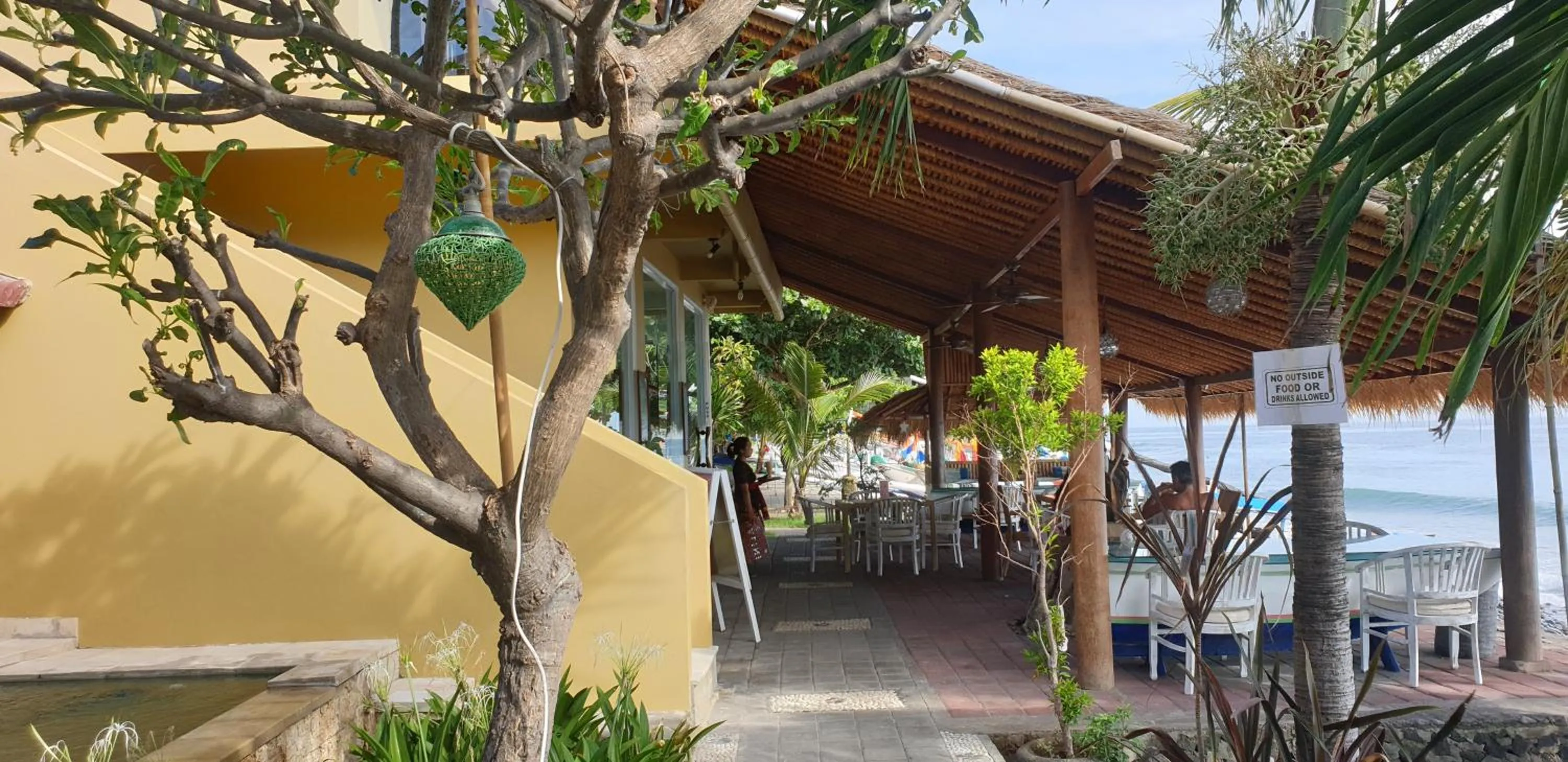 Restaurant/places to eat in Nalini Resort