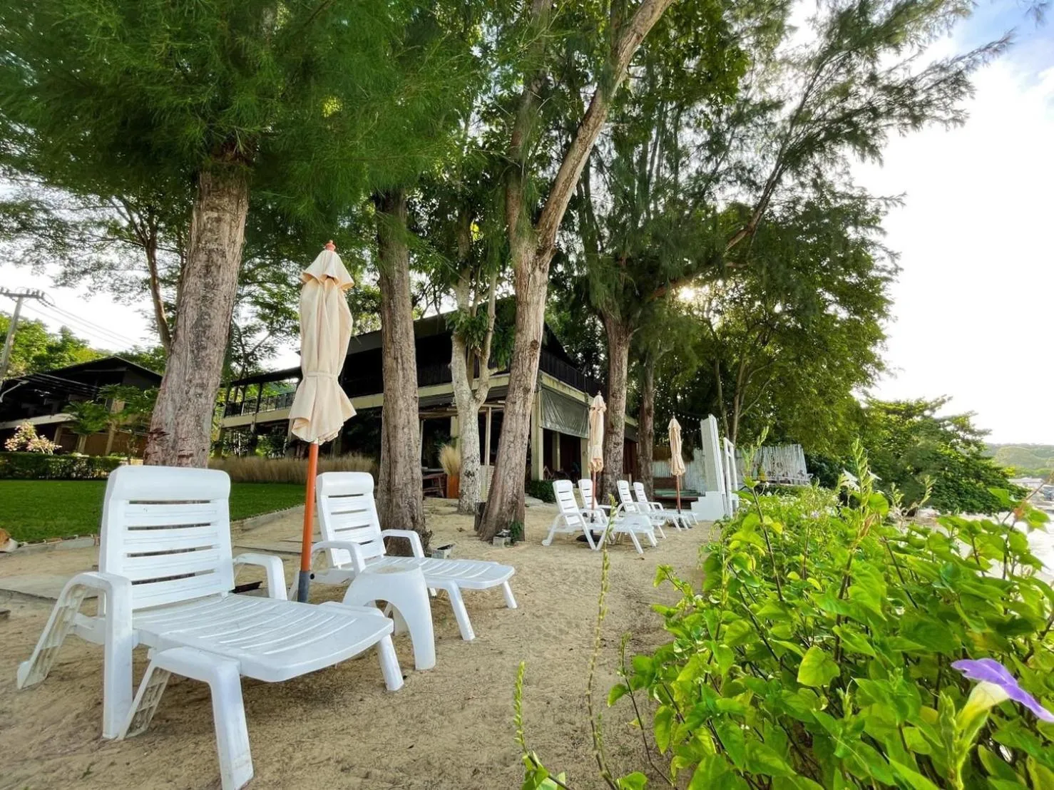 Day in Samed Hideaway Resort