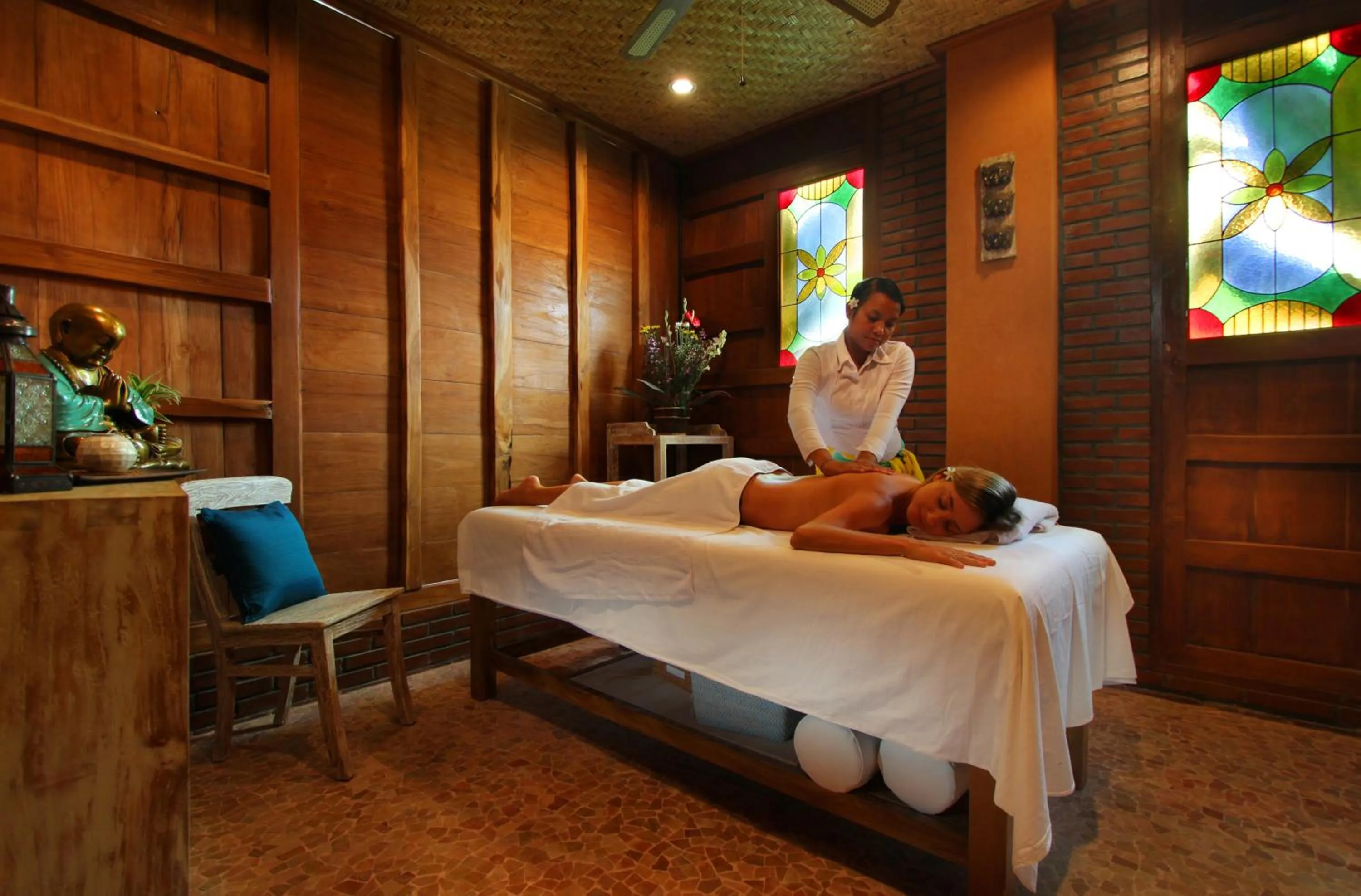 Massage in Yoga Searcher Bali