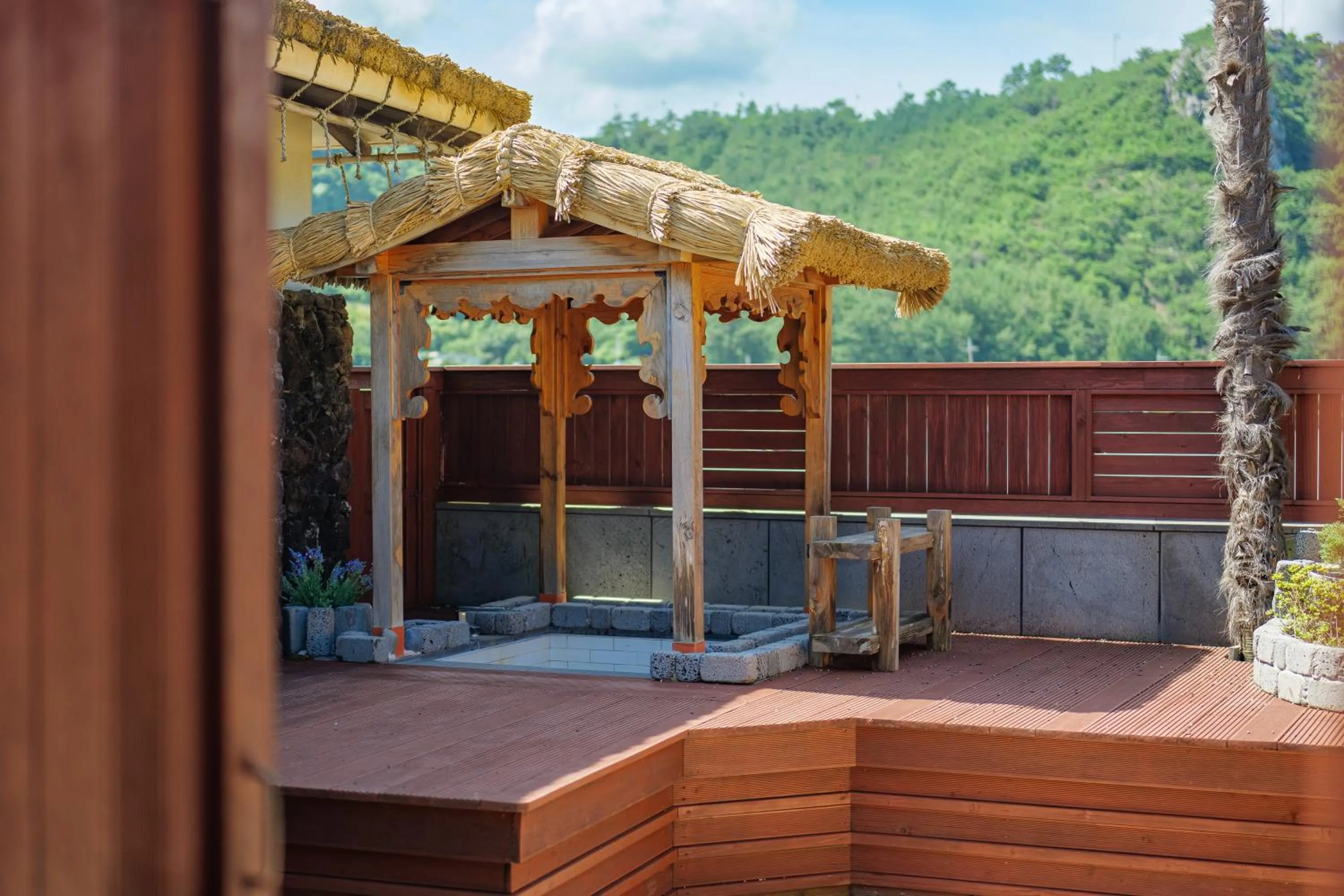 Tongyeong Hansan Marina Resort