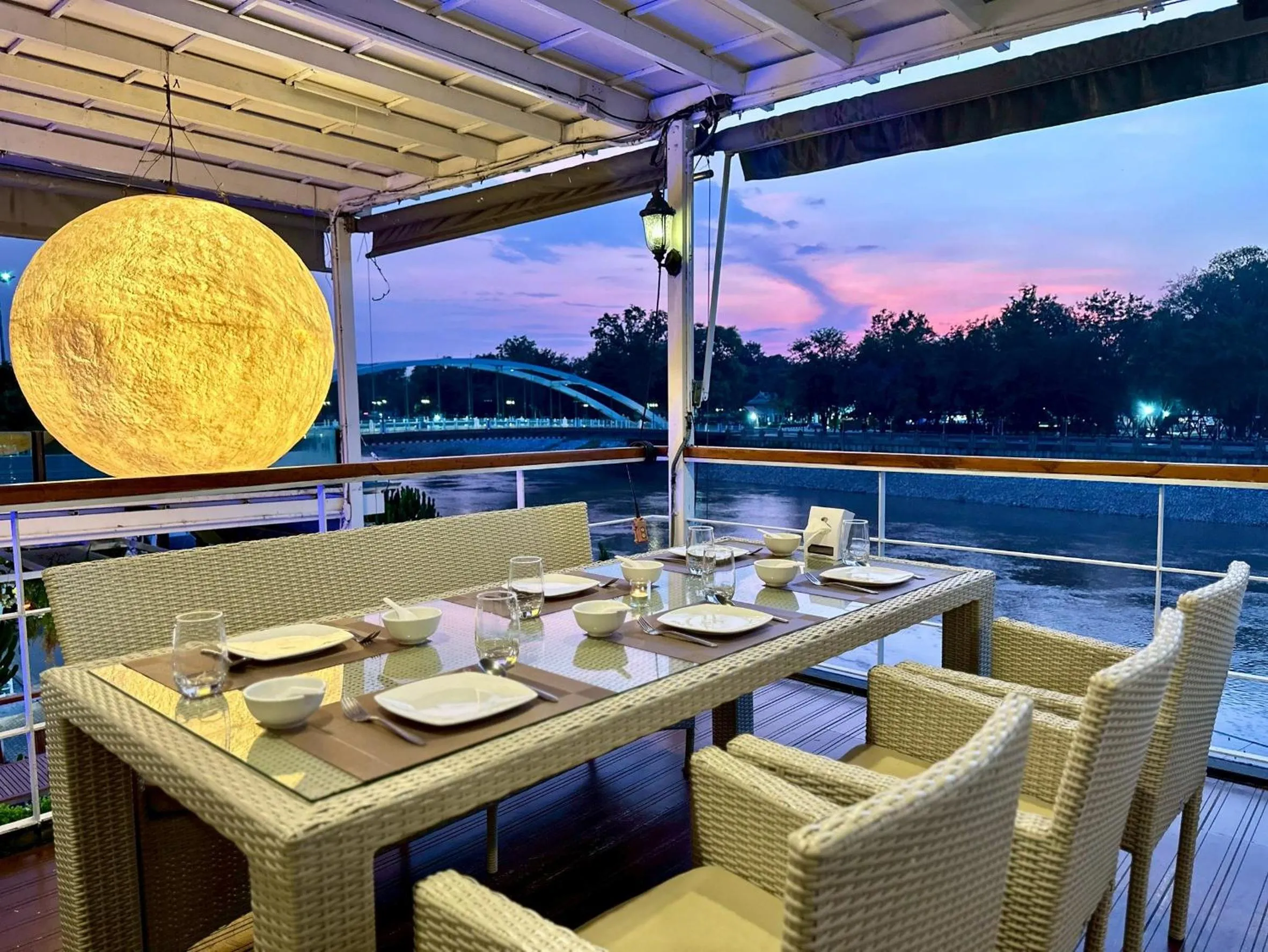 Patio in Dragon River Avenue