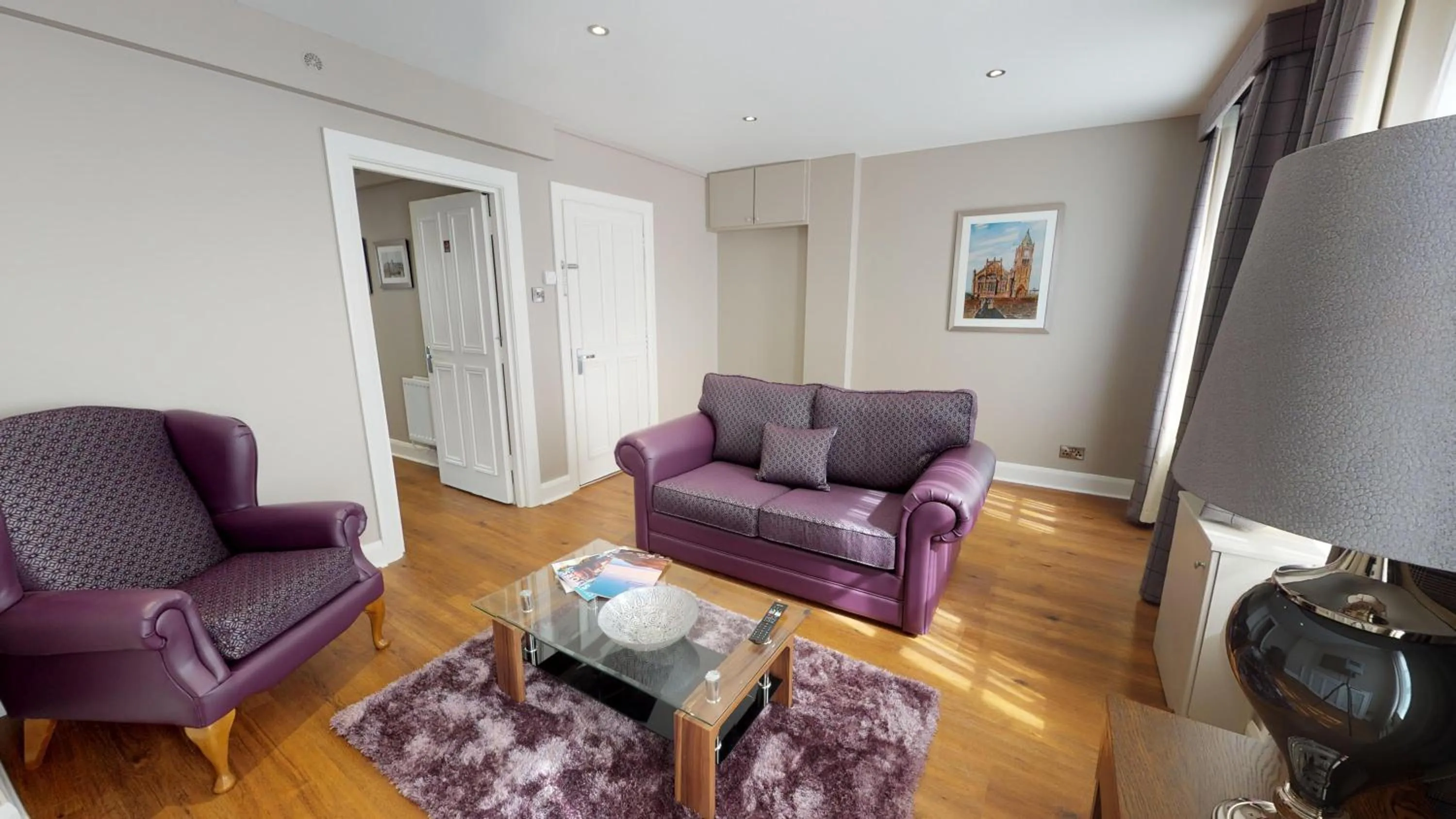 Living room in Bishop's Gate Hotel