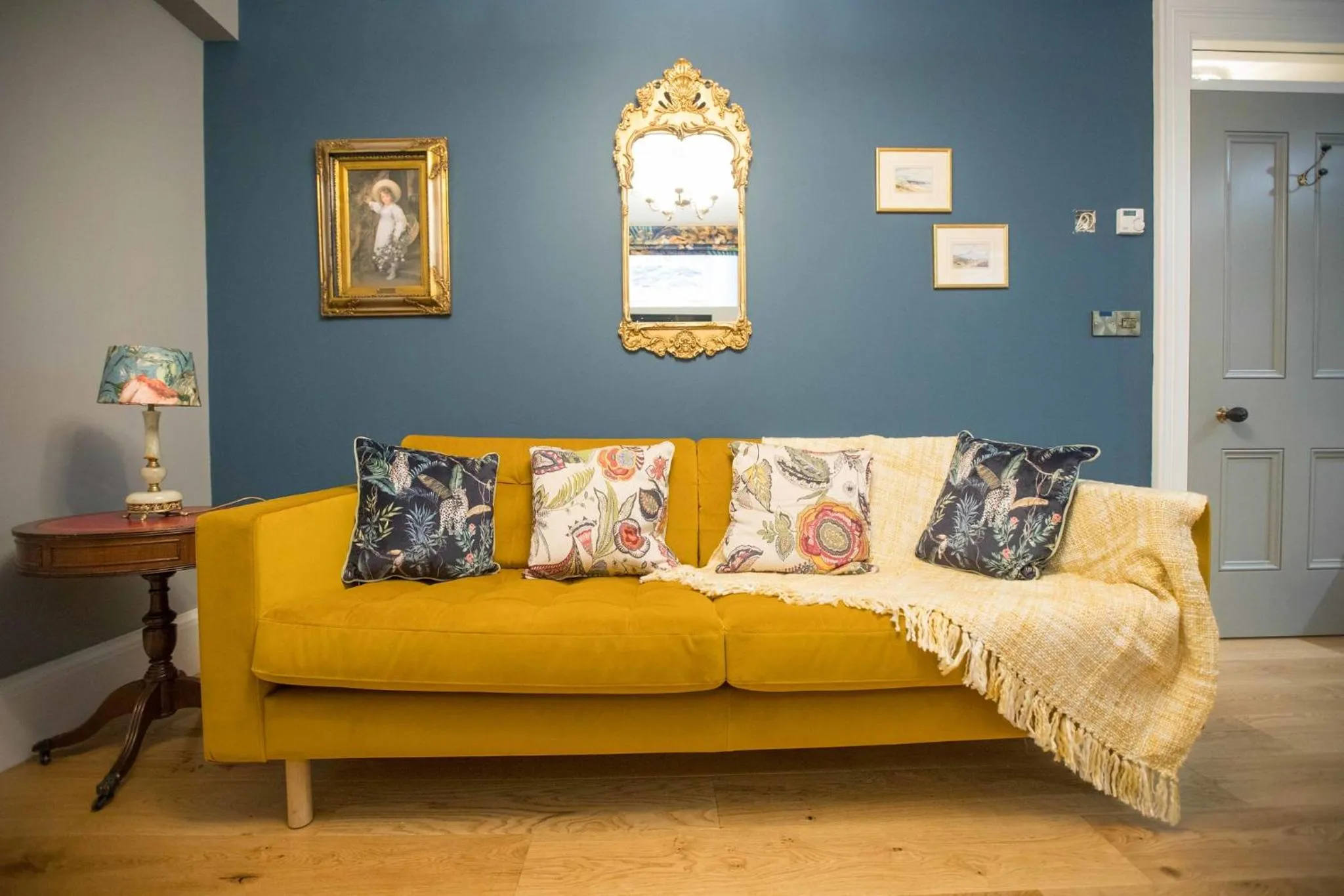 Living room in Bishop's Gate Hotel