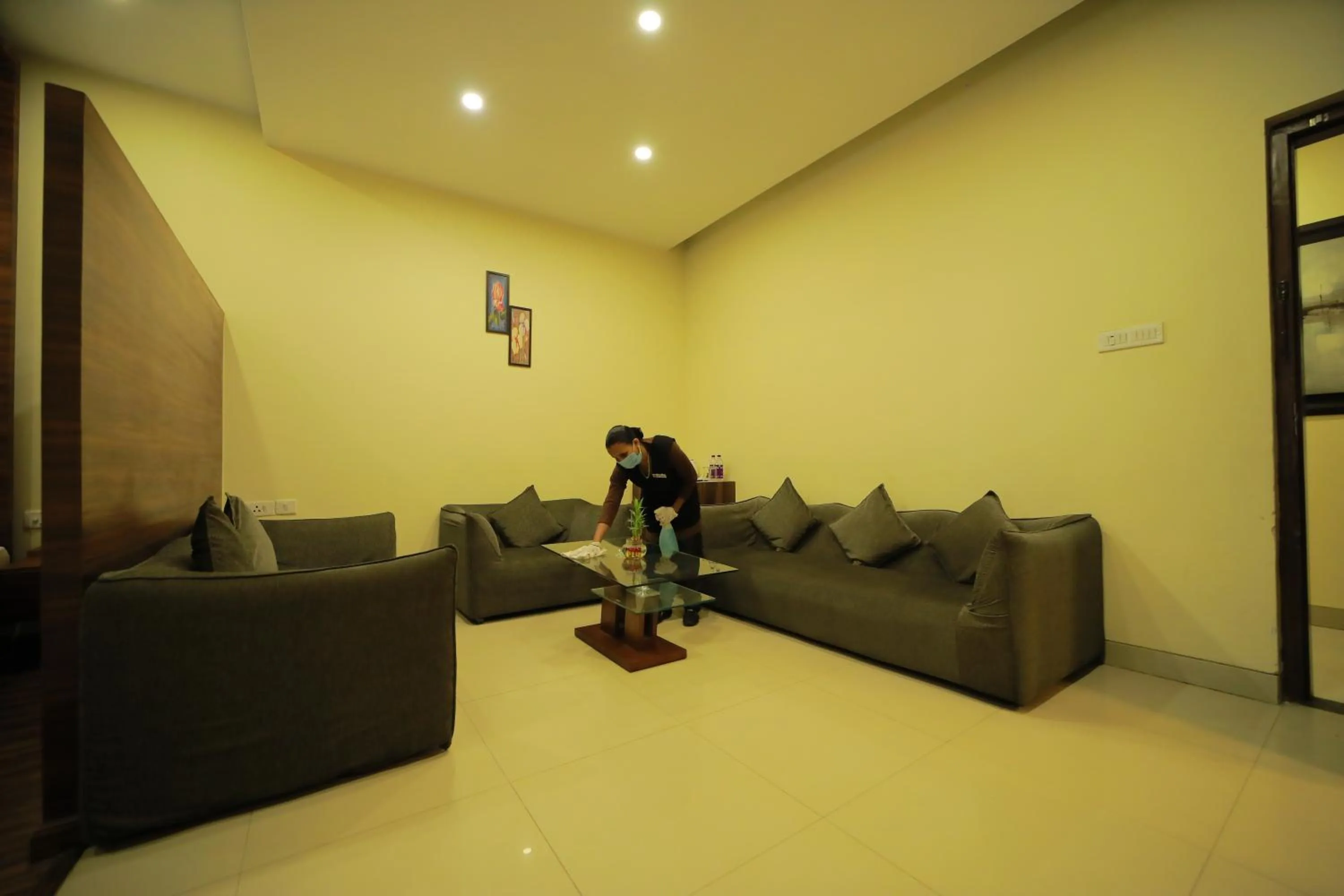 Vijaya Tej Clarks Inn