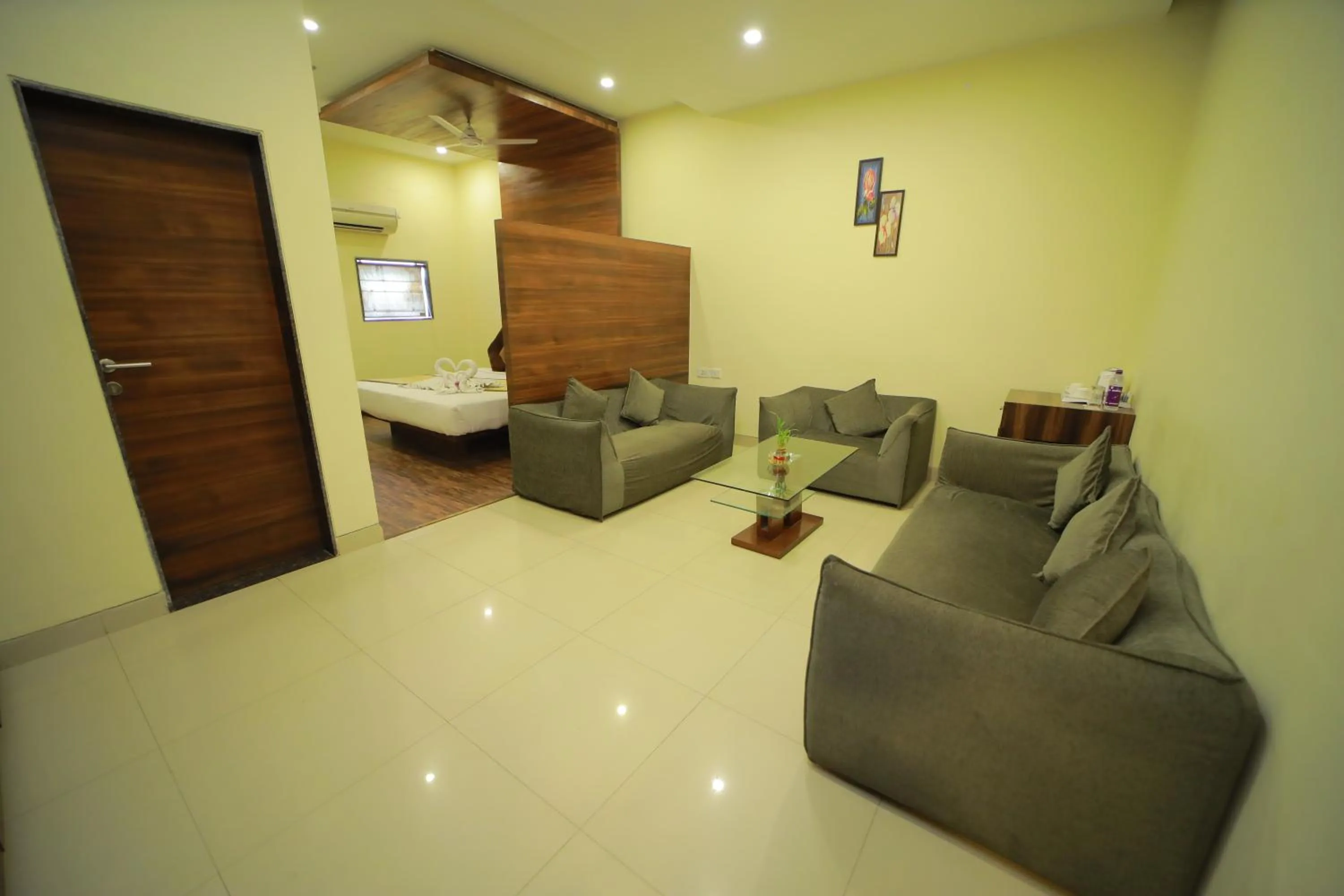 Bed in Vijaya Tej Clarks Inn